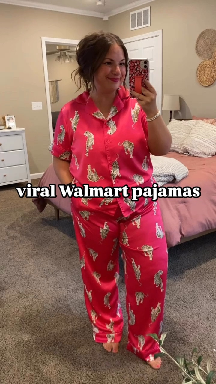 The cutest viral Walmart pajamas!

pajama sets: fit small // wearing a large in both

#LTKFindsUnder50 #LTKFindsUnder100 #LTKStyleTip