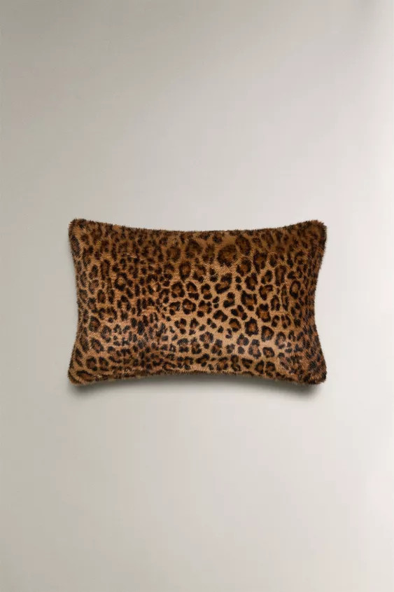 FAUX FUR CUSHION COVER | Zara Canada