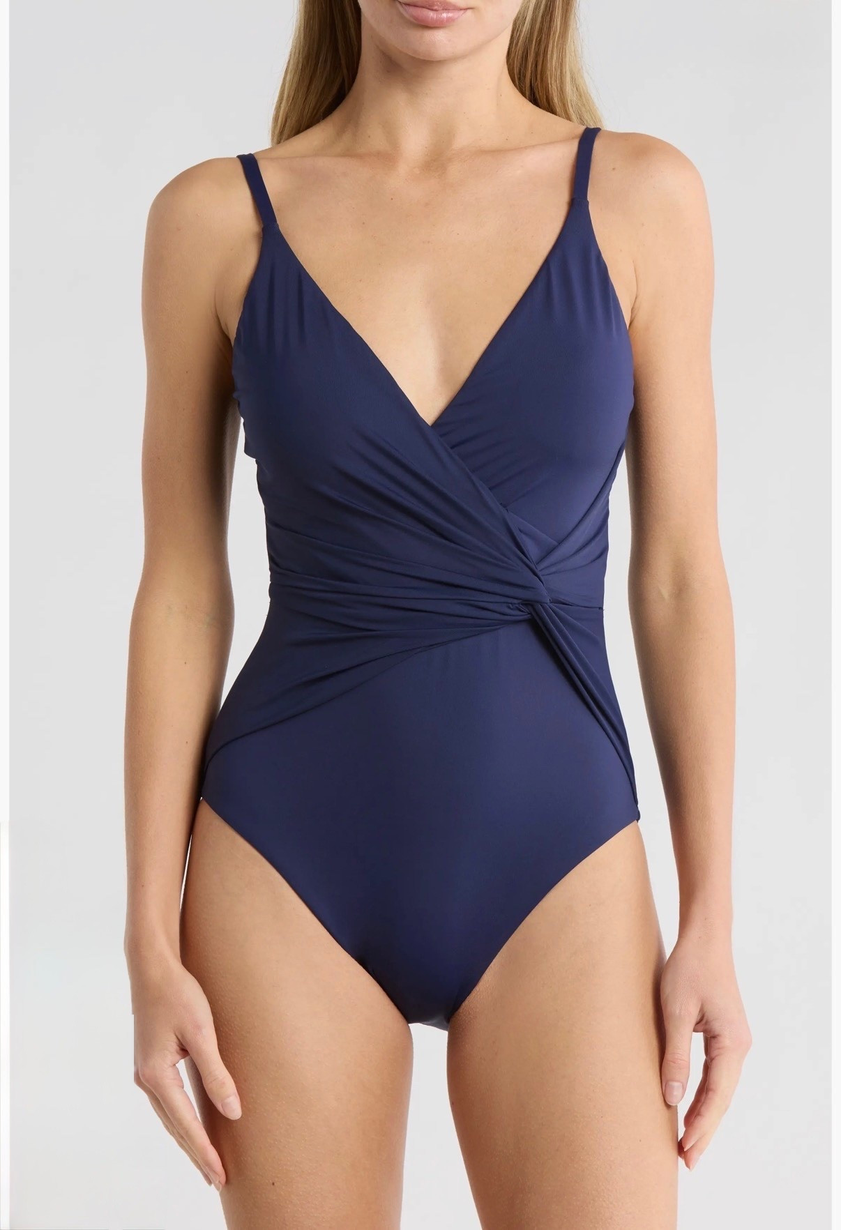 Swimsuit - ON SALE; comes in more colors, love the twist front 


#LTKSeasonal #LTKSaleAlert #nordstromrack #swim #onepiece

#LTKSwim #LTKU #LTKOver40