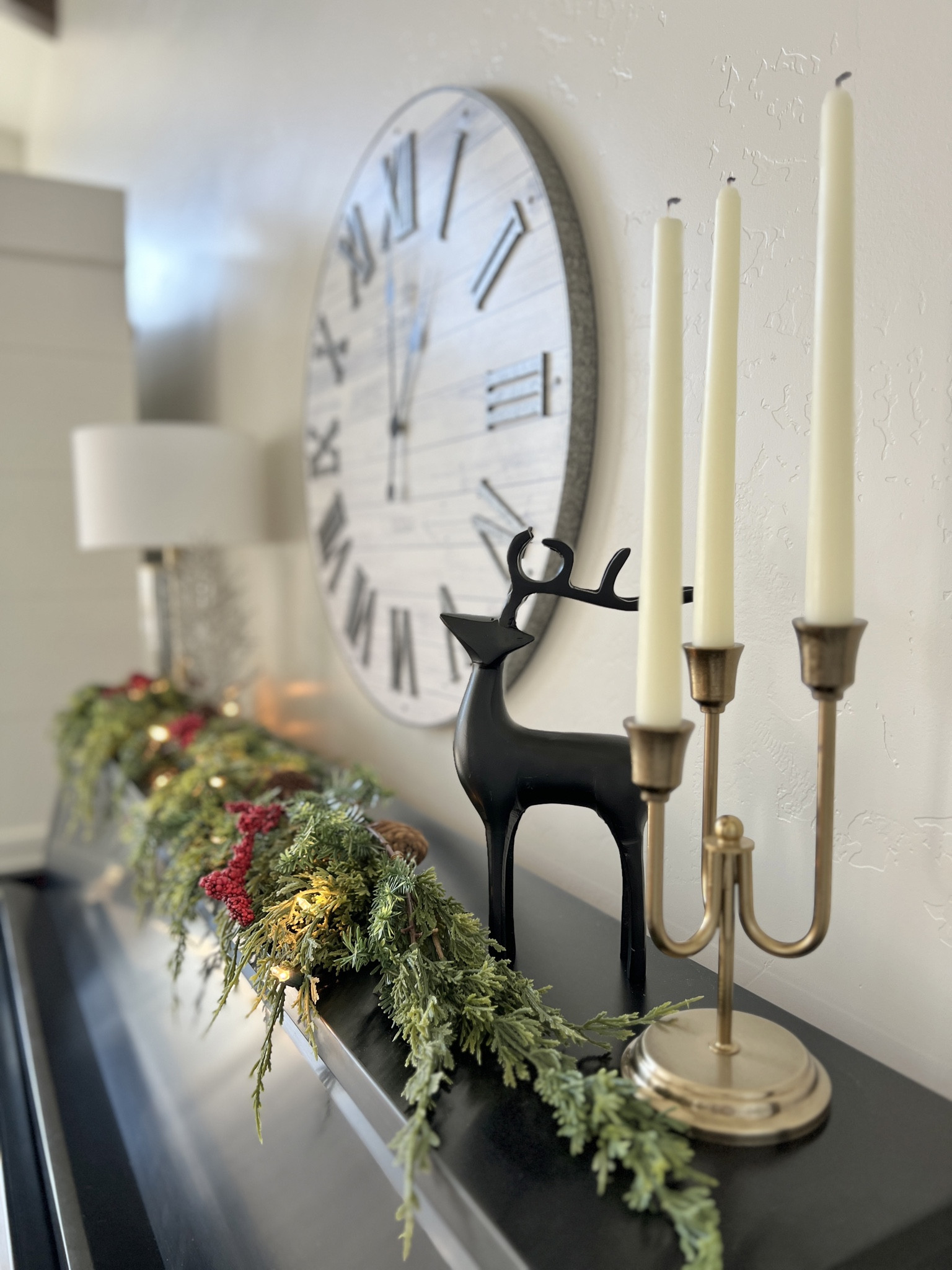 Christmas is in the air! Shop my piano decor from Target and Amazon.

Holiday reindeer | candelabra | brass lamp

#LTKfindsunder50 #LTKhome #LTKHoliday