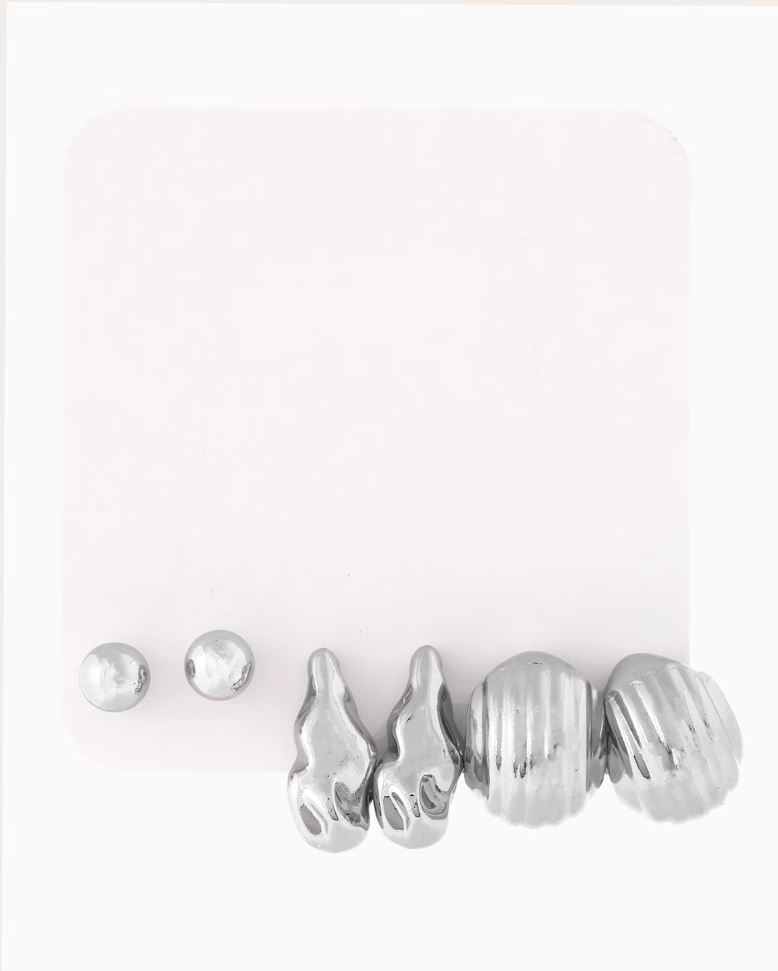 Kit brinco feminino 3 pares diversos elaborado prata | Accessori by Riachuelo | Riachuelo (BR)