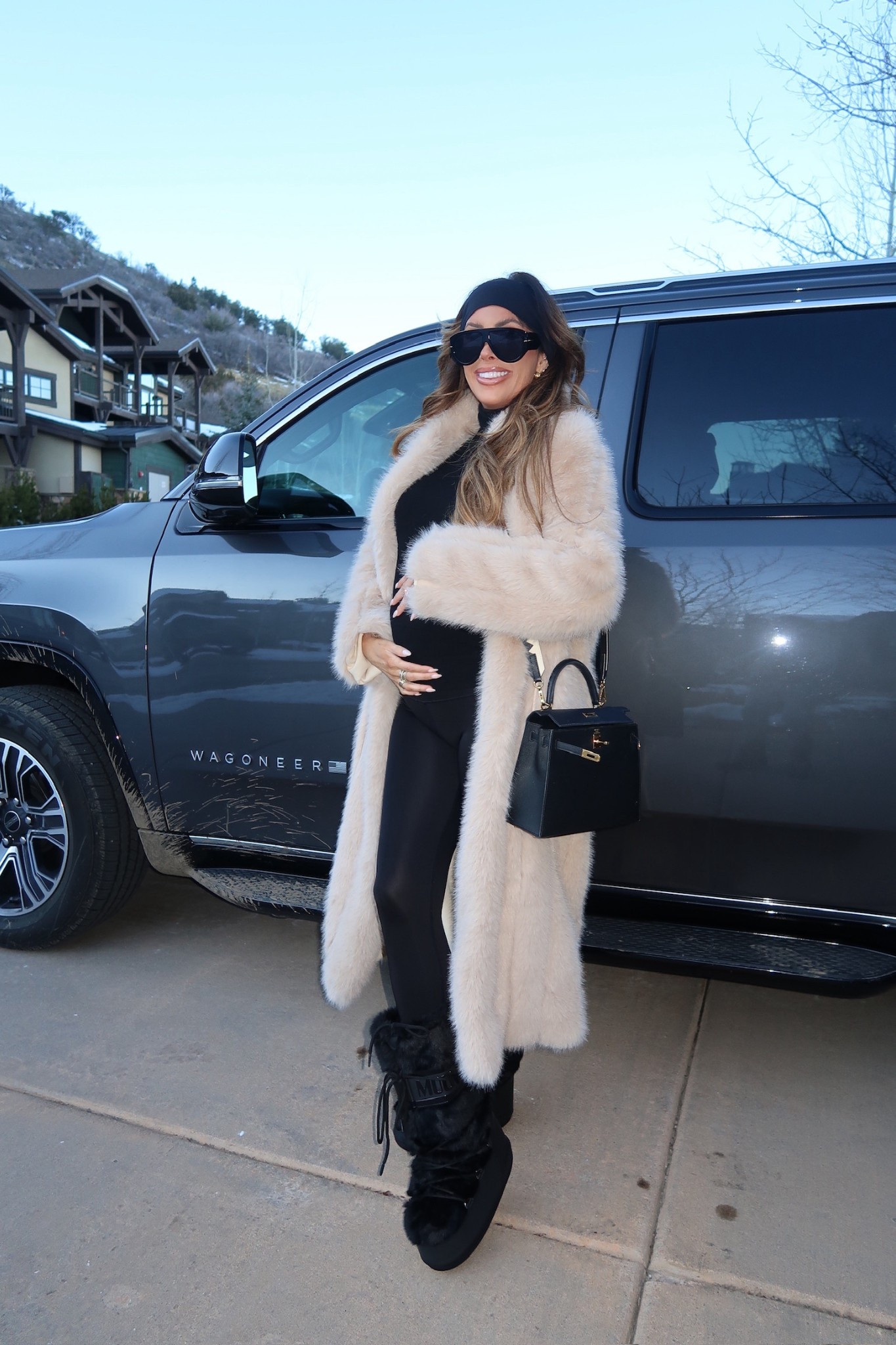 I’m wearing a size XS in leggings, size medium in black turtleneck and size small in jacket! 

Utah, Park City, Travel outfit, Snow outfit, Skiing outfit, Winter outfit, Winter fashion, Fur jacket, Black leggings, Black turtleneck, Emily Ann Gemma 

#LTKmomlife #LTKootd #LTKBump