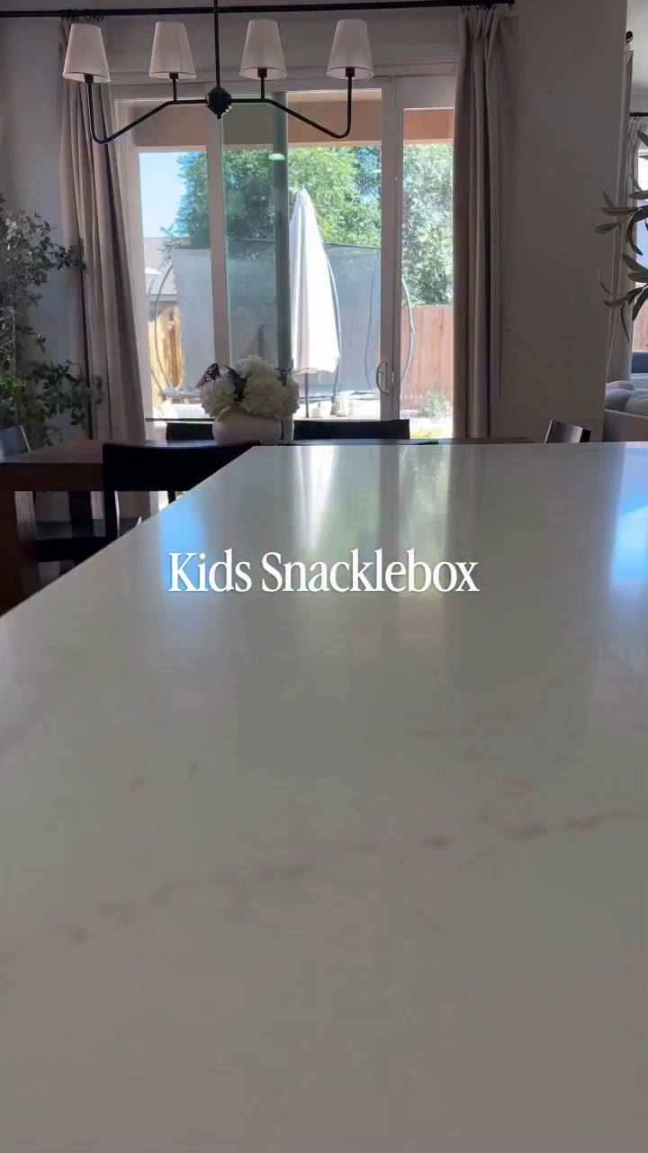 These snack boxes have a built-in ice pack on the bottom and room for 4 different snacks, making them perfect for road trips, beach days, camping adventures, and everything in between.

I love filling them with a mix of fruit, protein, and a fun treat so the kids have something ready to grab when hunger strikes. Simple, organized, and way less mess in the car.

Comment ✨SNACK BOX✨ and I’ll send you the link!

https://go.shopmy.us/p-65795458