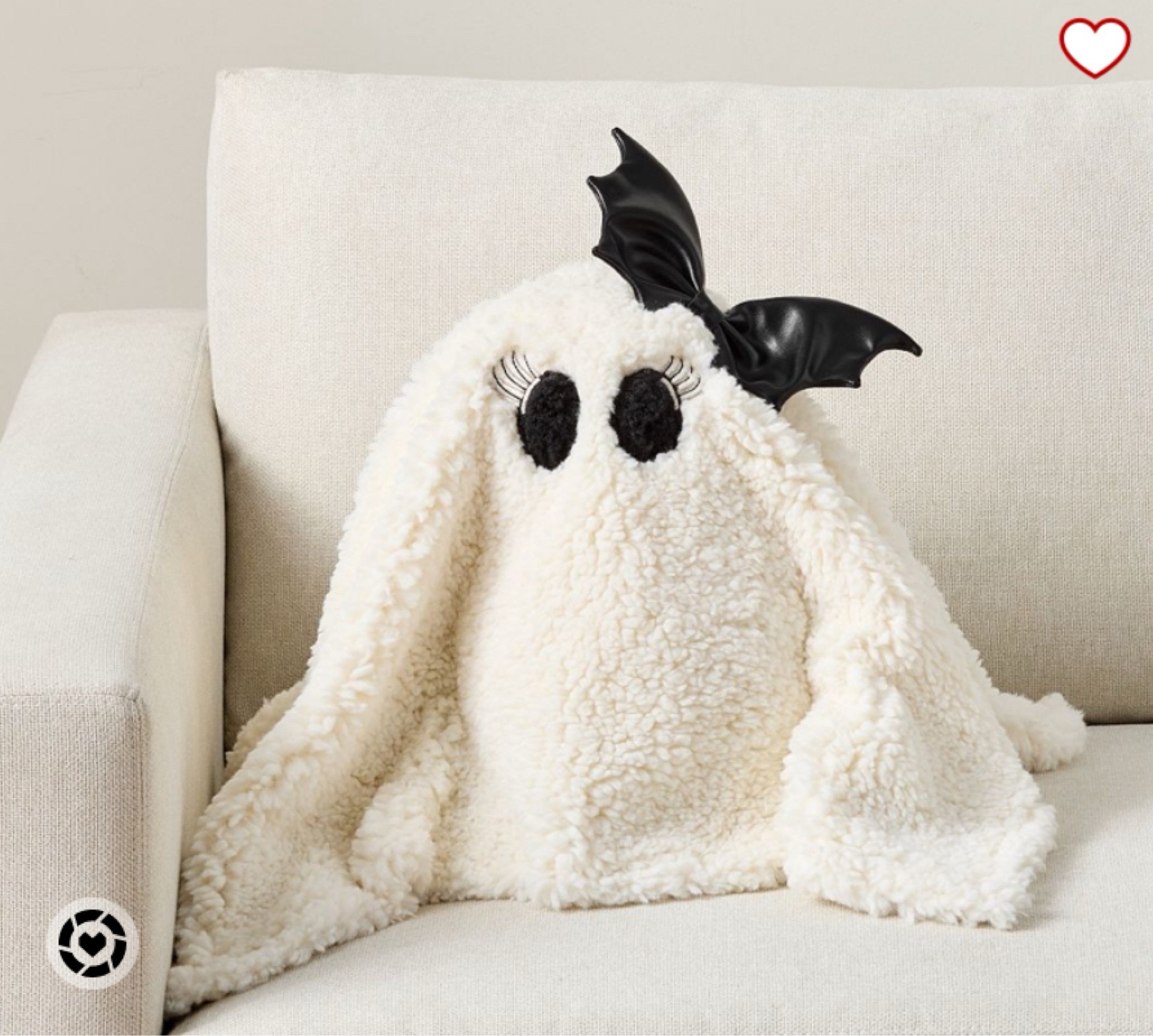 Pottery Barn Halloween decor. Halloween pillows. Ghost pillows. Pumpkin pillows. Pottery Barn holiday home decor. Bat pillows. Cat pillows. Halloween home decor. 