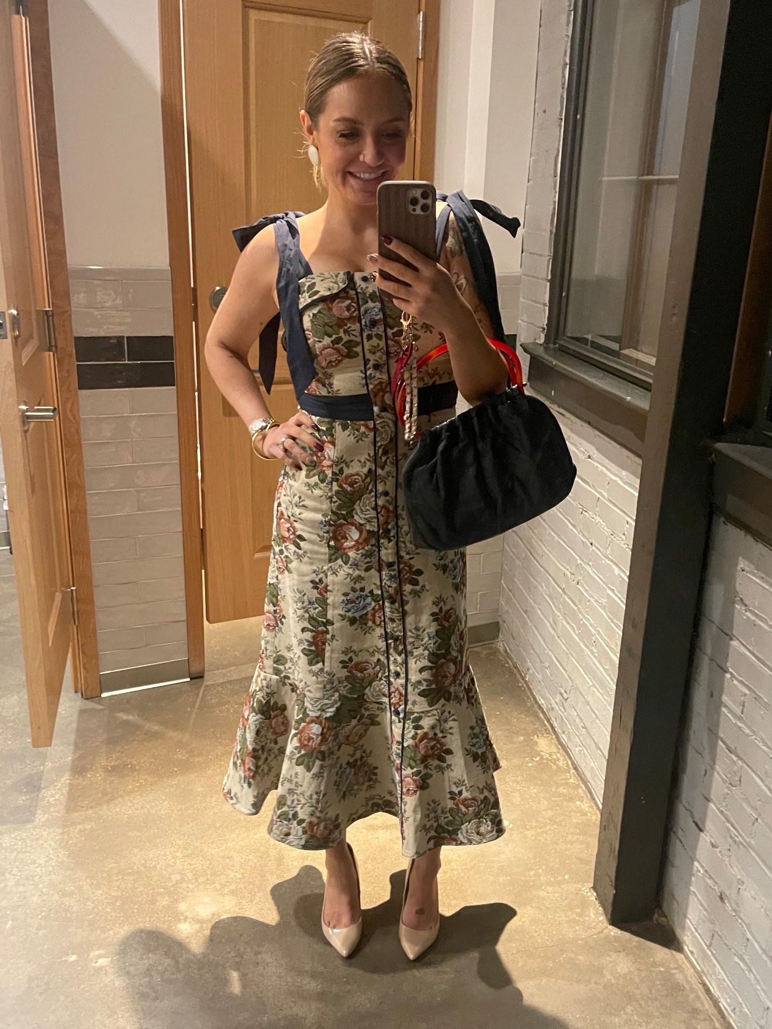 Christmas Party success! This dress felt the love! ❤️ You can google search this too to find some boutiques that still carry this color. I am wearing a size small.
5’5” 140#

#LTKHoliday #LTKWedding #LTKSeasonal