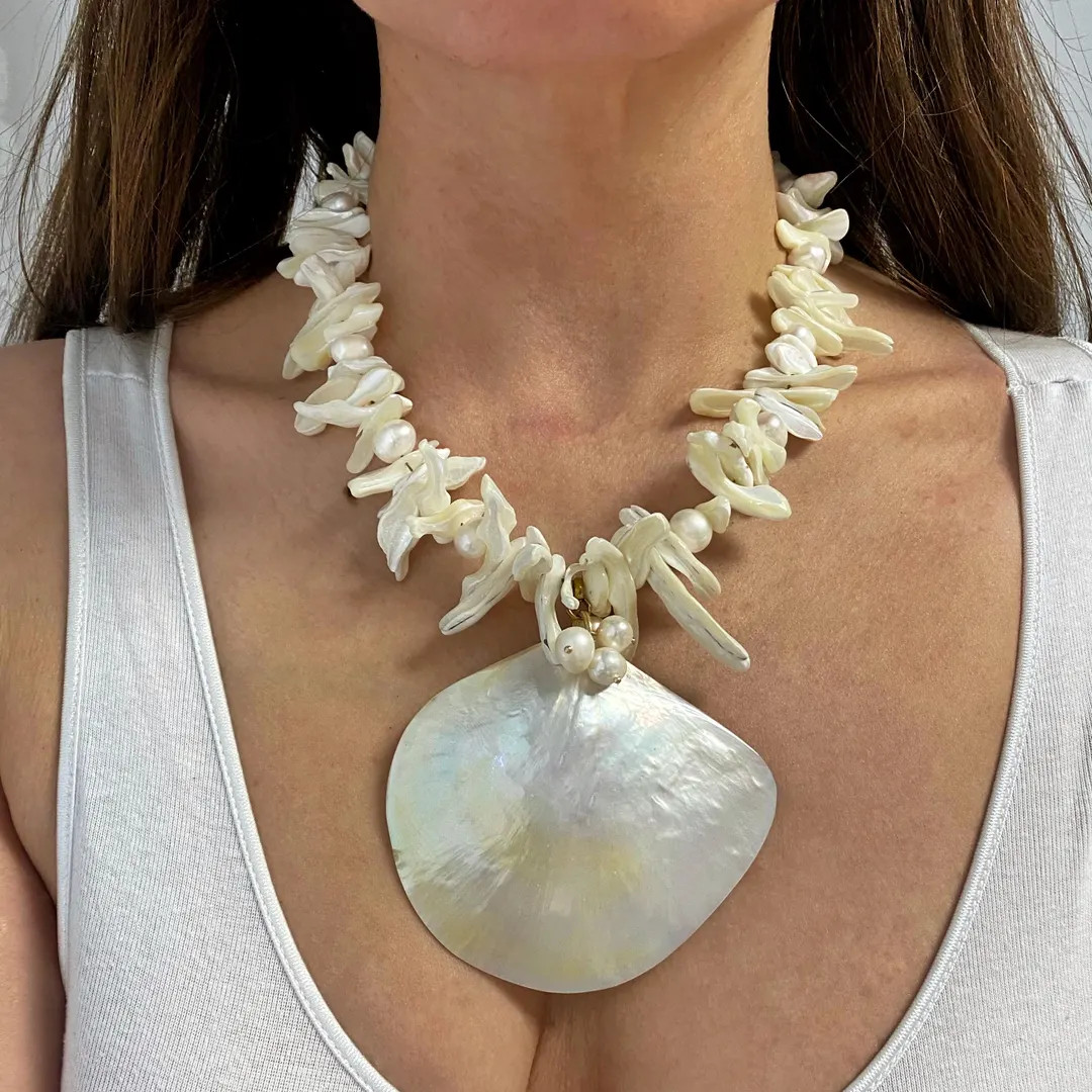 Oversized Shell Pendant Necklace, Bridal Mermaidcore Jewelry | Etsy (US)