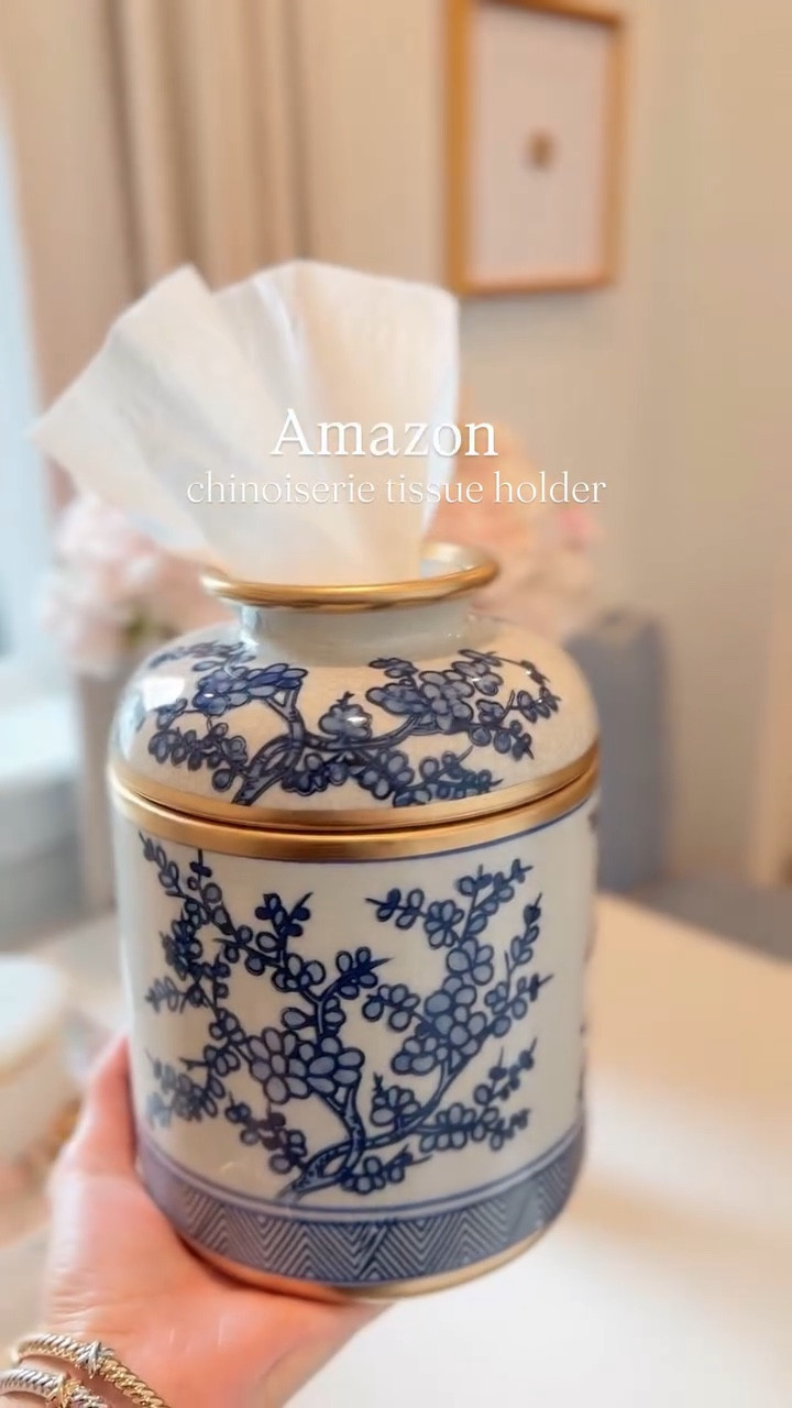 How fabulous is this chinoiserie tissue holder from Amazon?! 😍 l love the cherry blossom design with gold trim and the ceramic vessel instantly elevates any space- so chic and practical! I love it so much I ordered another for my nightstand—and grabbed a different design for the guest bath too! Who knew tissues could look so luxe? 💖

https://liketk.it/67oEz
#amazonfinds #amazonhome #traditionalhome #homedecor #springdecor traditional decor Blue and white decor blue and white tissue box cover home decor blue decor Amazon find Amazon home ceramic tissue holder elegant home decor finds look for less spring decor Walmart target Tjmaxx homegoods find sitting area desk styling ltk liketkit ltkhome 🩷

#LTKSeasonal #LTKSaleAlert #LTKHome