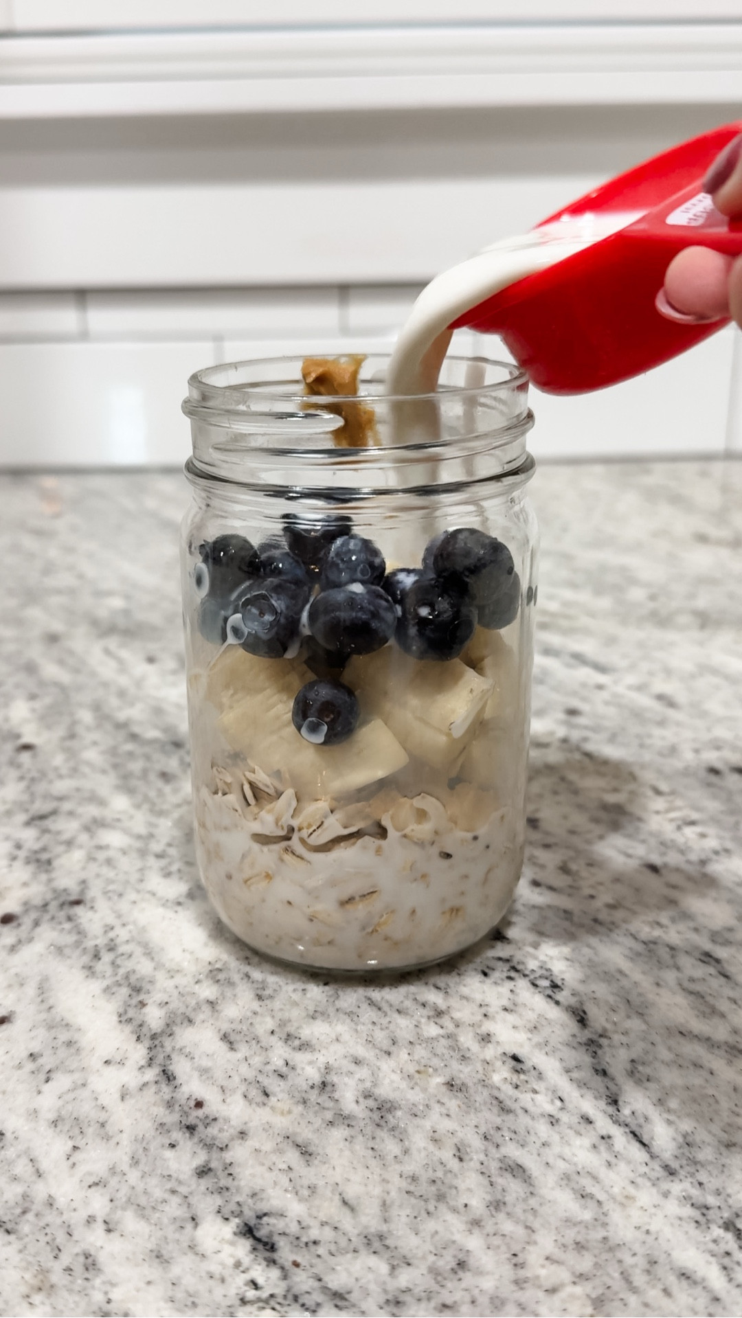 Our Favorite Overnight Oats 🤍
So easy, super filling, and a family favorite!

Ingredients:
• ½ cup oats
• ½ cup milk
• 1 Tbsp honey
• 1 Tbsp peanut butter
• 1 tsp chia seeds
• ¼ cup sliced bananas
• ¼ cup blueberries

How to make:
1️⃣ Add everything to a jar
2️⃣ Mix well
3️⃣ Refrigerate overnight (or freeze 10–15 min)
4️⃣ Grab & enjoy!

Save this for busy mornings 💾
If you try it, let me know — and tell me what you’d add to yours! 🫐🍌