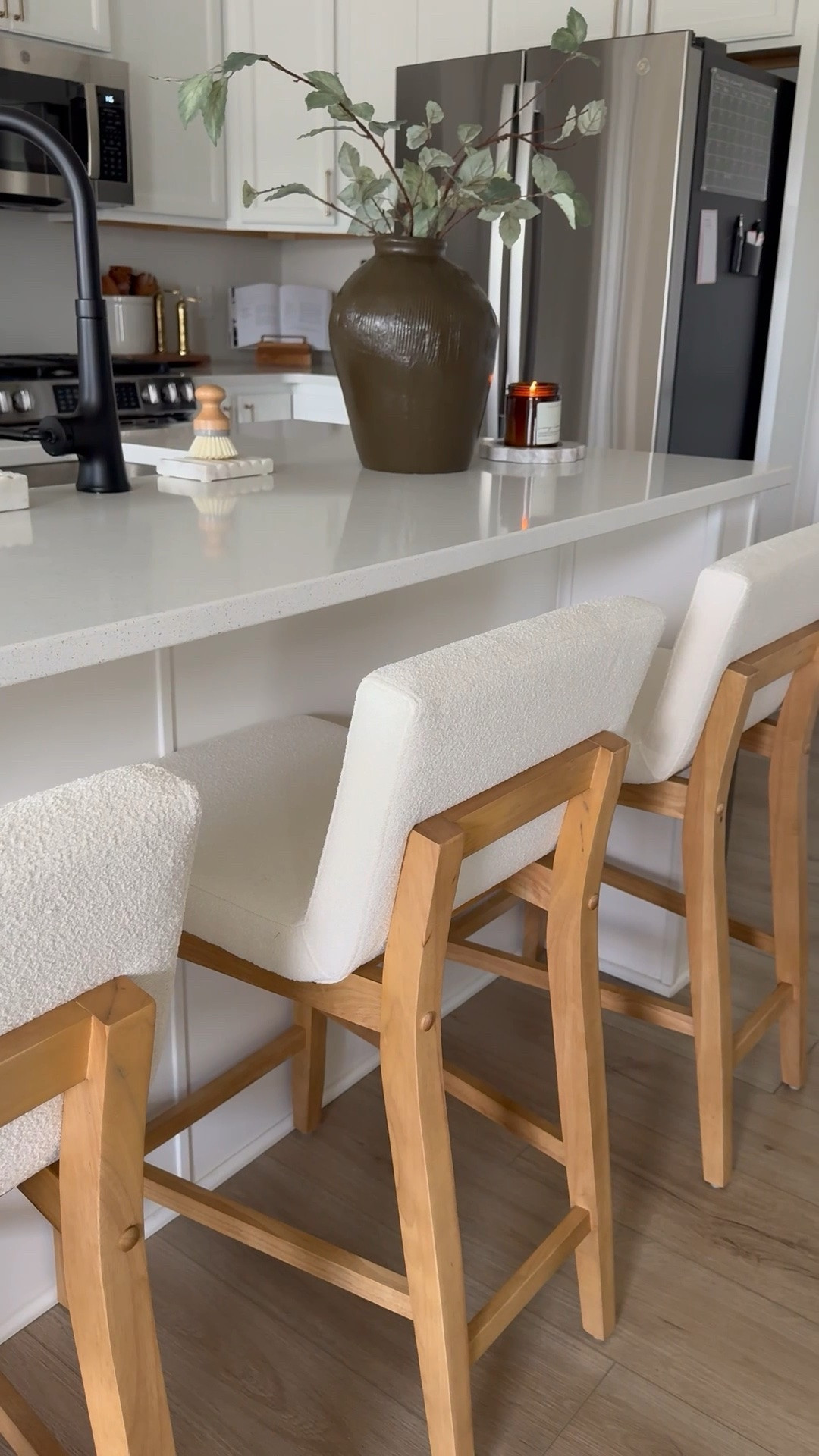 Bar stools, kitchen stools, kitchen seating

#LTKdayinmylife #LTKHome #LTKSaleAlert