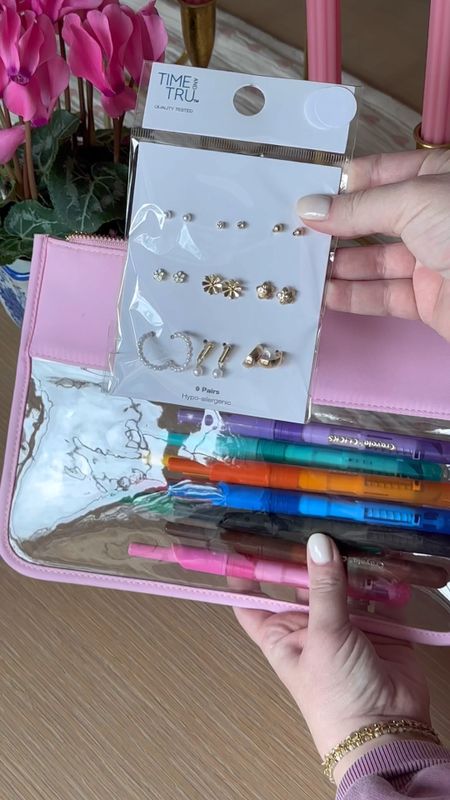 Easy and cute Valentine gift idea for teachers! #thebloomingnest 


Earrings bag pens giftcard chapstick chocolate Walmart 

#LTKSeasonal #LTKSpringSale #LTKGiftGuide