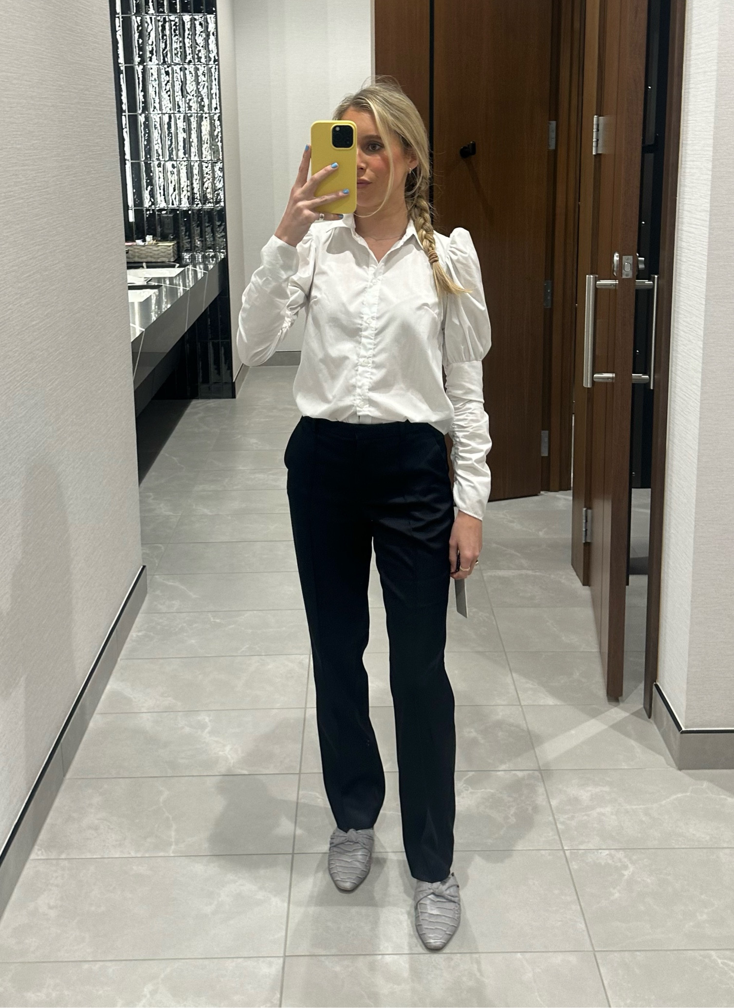 Work ootd! Classic white button downs linked 

#LTKFindsUnder100 #LTKWorkwear #LTKFindsUnder50