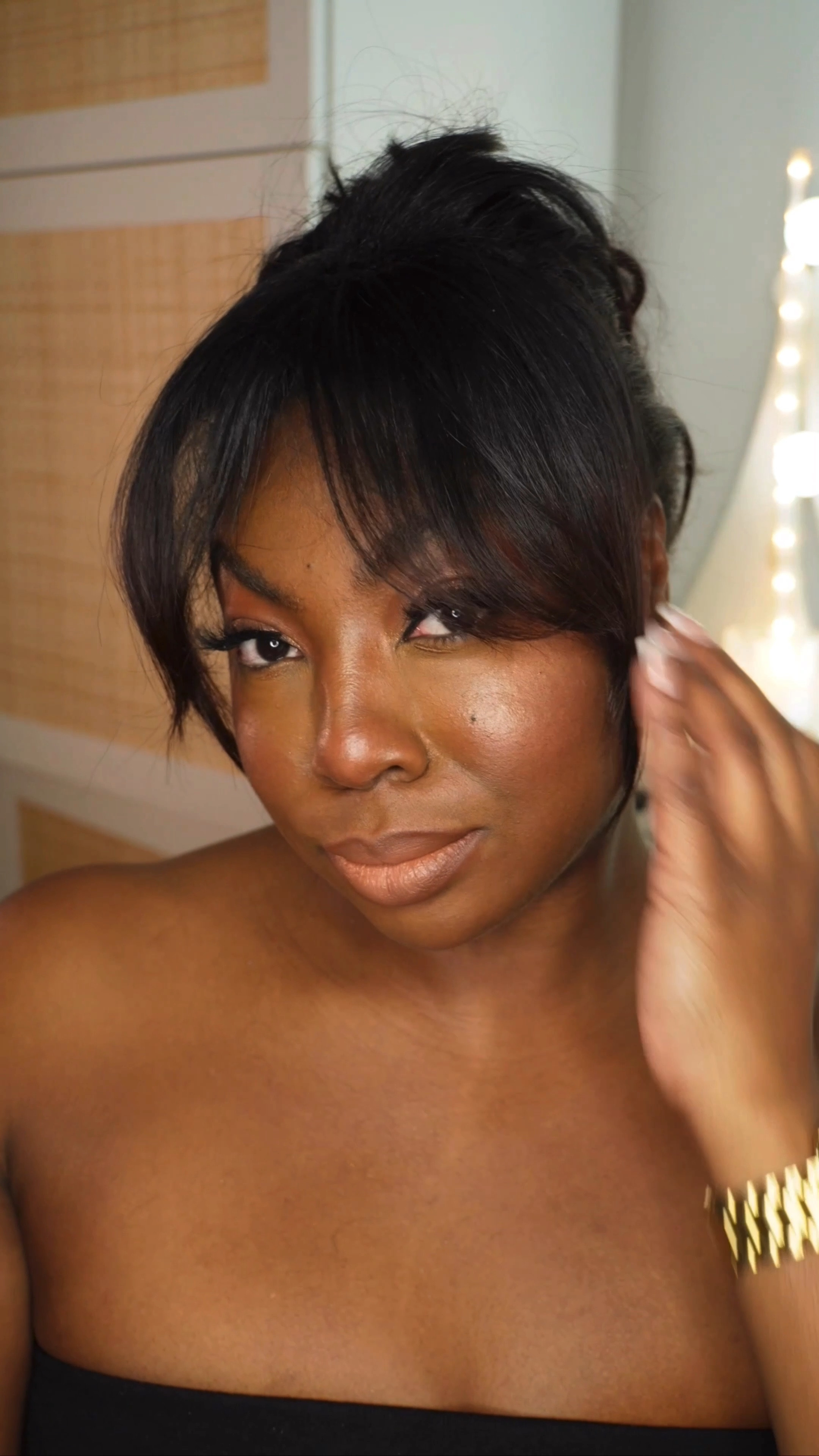 Easy up-do hairstyle for short hair [Save]
How did I do friend? 💕

Look super cute bestie with this quick and easy tutorial for an undone, messy up-do on a short bob hairstyle. This is also perfect for when you want to avoid washday!

Things to know:
- natural hair is texture released & is fading
- 5 tracks of La weave/Metowi method extensions are installed for volume and even length
- I was avoiding as much heat/ products as possible
- I denounce my edges not growing, so I’m letting them be!

Claw clip by @mermade.hair 
Straighters @babyliss 
Install & hair @houseofhairuk 

#hairtutorial #shorthairstyle #updohairstyles #hairextensionsuk

#LTKeurope #LTKVideo #LTKbeauty