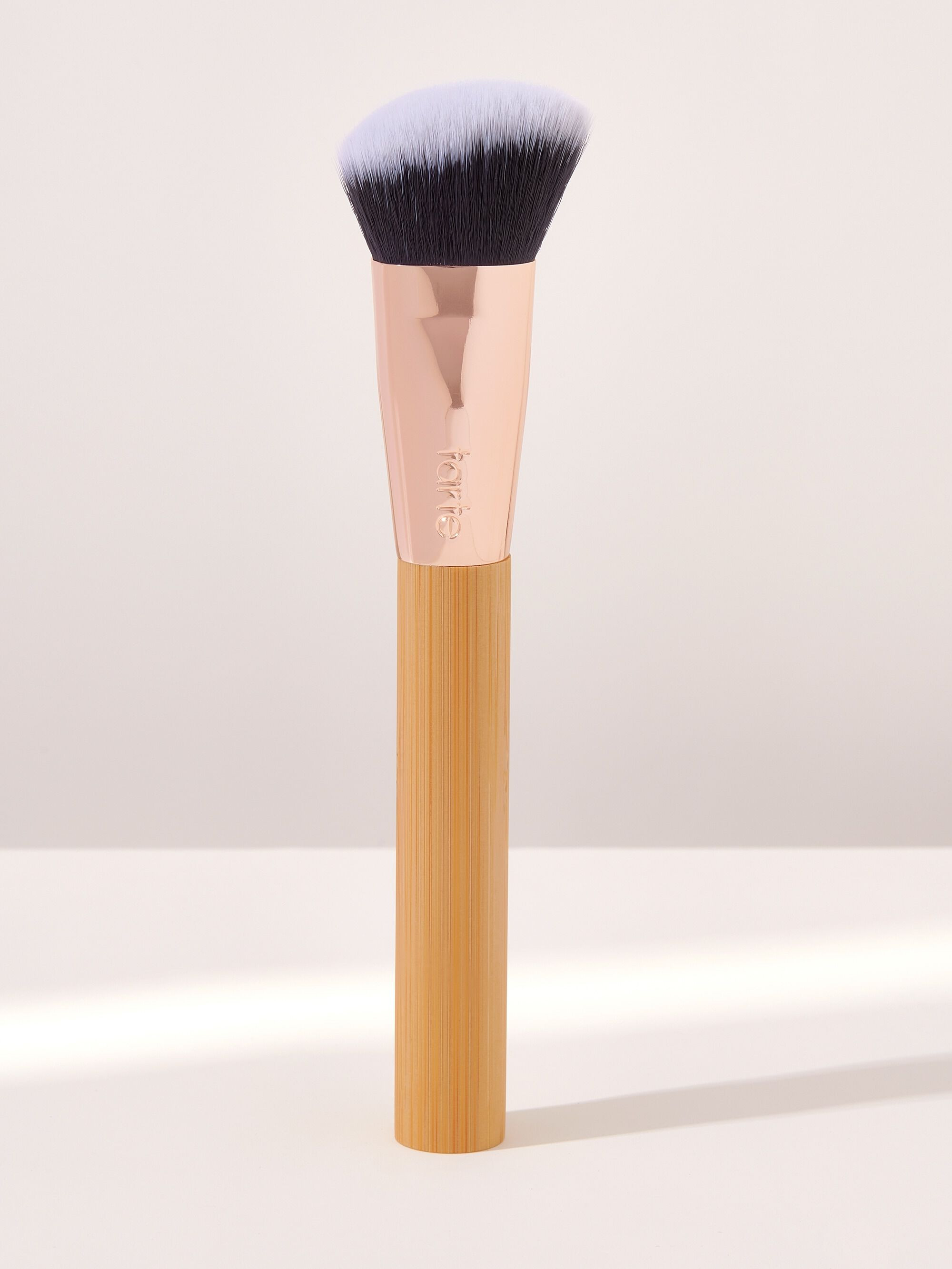 cream blush brush | tarte cosmetics (Global)