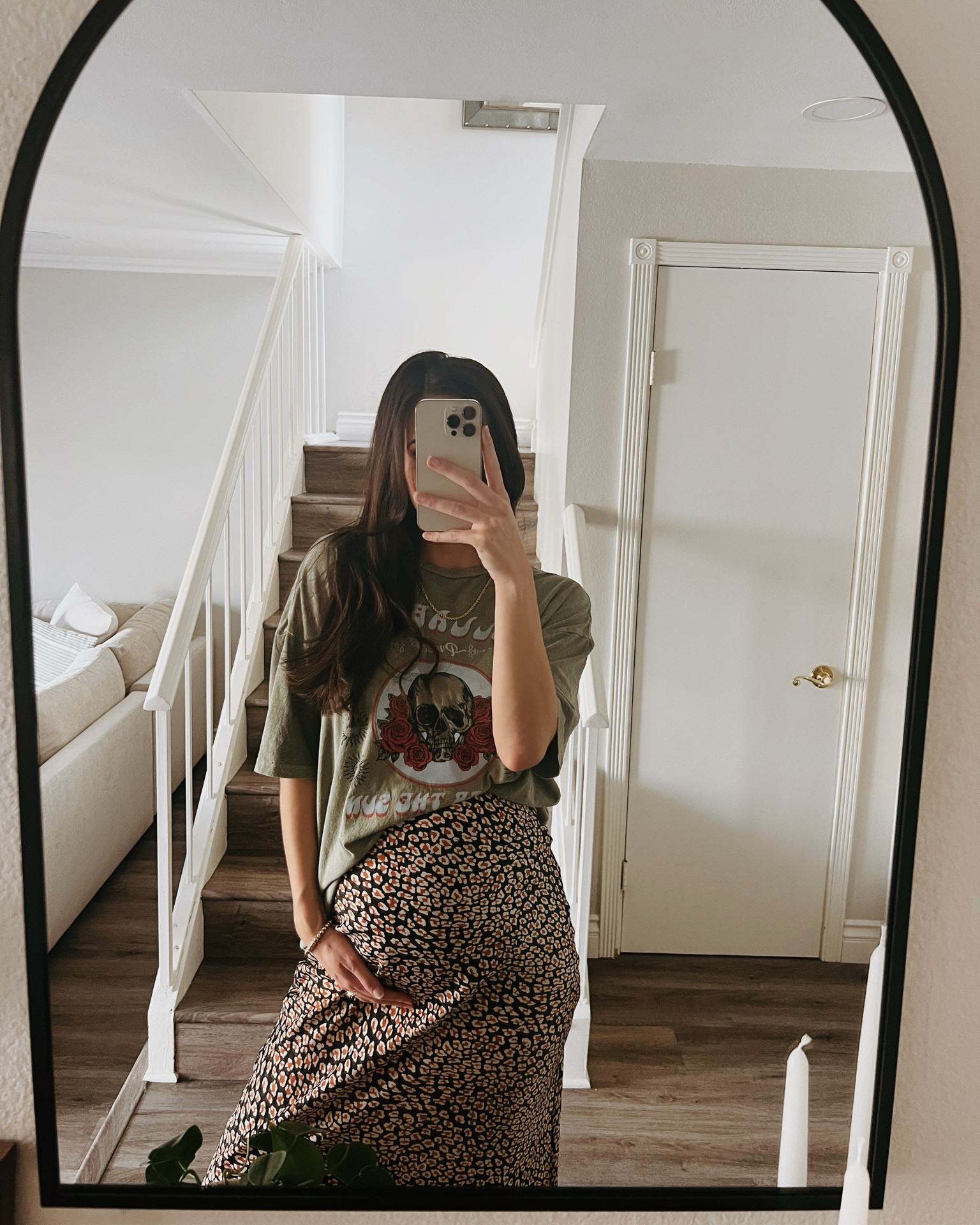 Have this t shirt in 3 prints and I live in it - pregnant or not 

Bump friendly, maternity 
