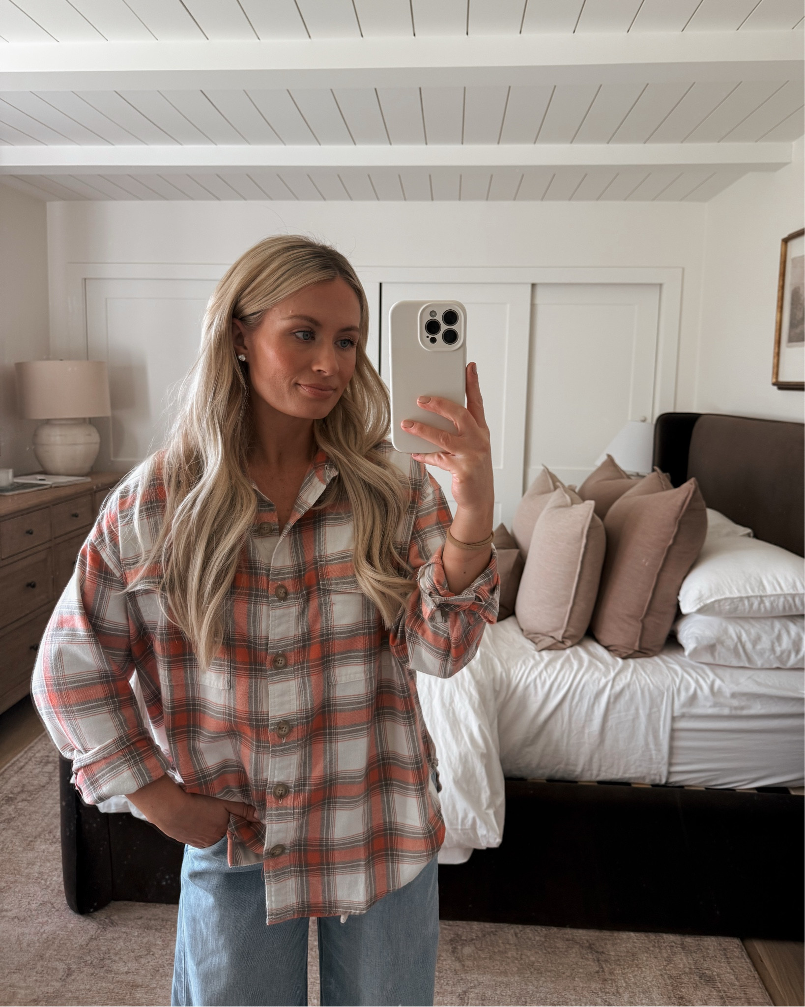 Cutest flannel and jeans for the holidays!! I got the deep red as well ❤️ 
PANTS AND TOP: XS


#LTKSeasonal #LTKHoliday