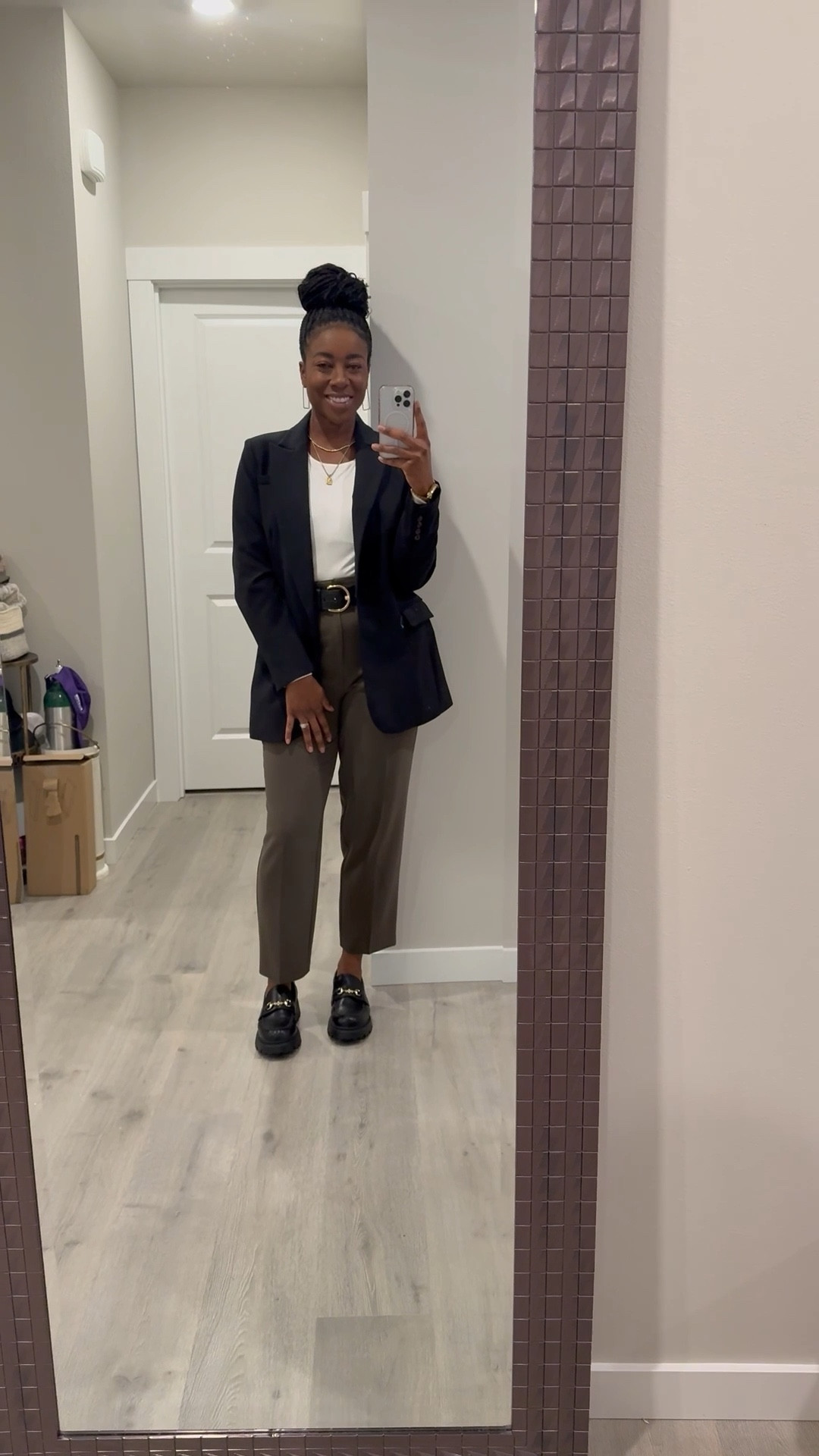 Loving these Steve Madden Loafers! Blazer: Macy's 
Pants: Zara



#LTKWorkwear