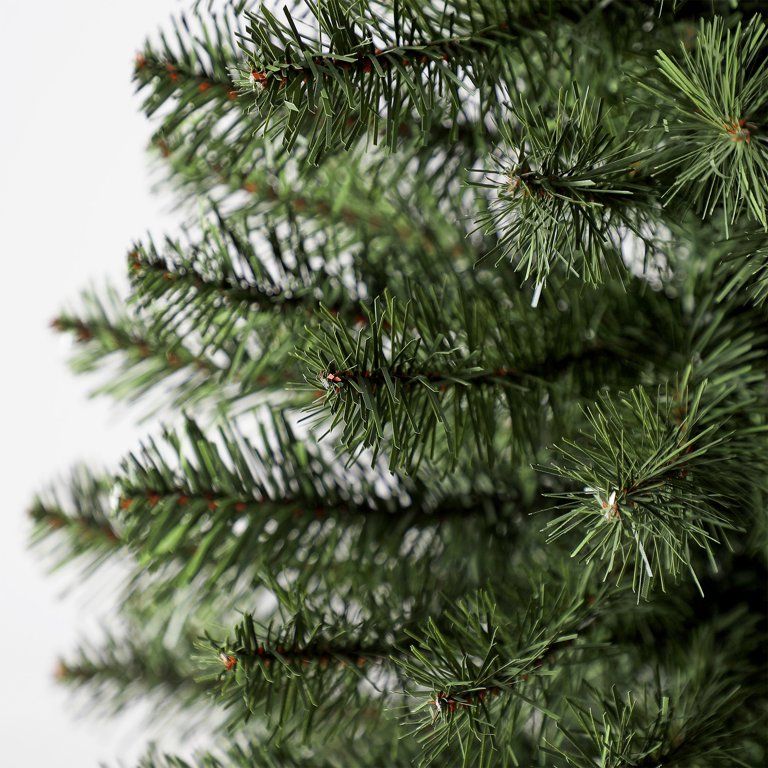 Holiday Time Wesley Pine Green Artificial Christmas Tree, 6' - Walmart.com | Walmart (US)