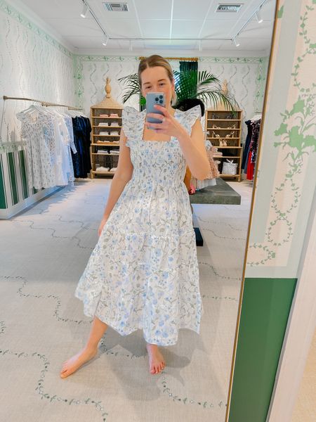 Blue and white spring dress perfection 🫶

#LTKSeasonal #LTKstyletip