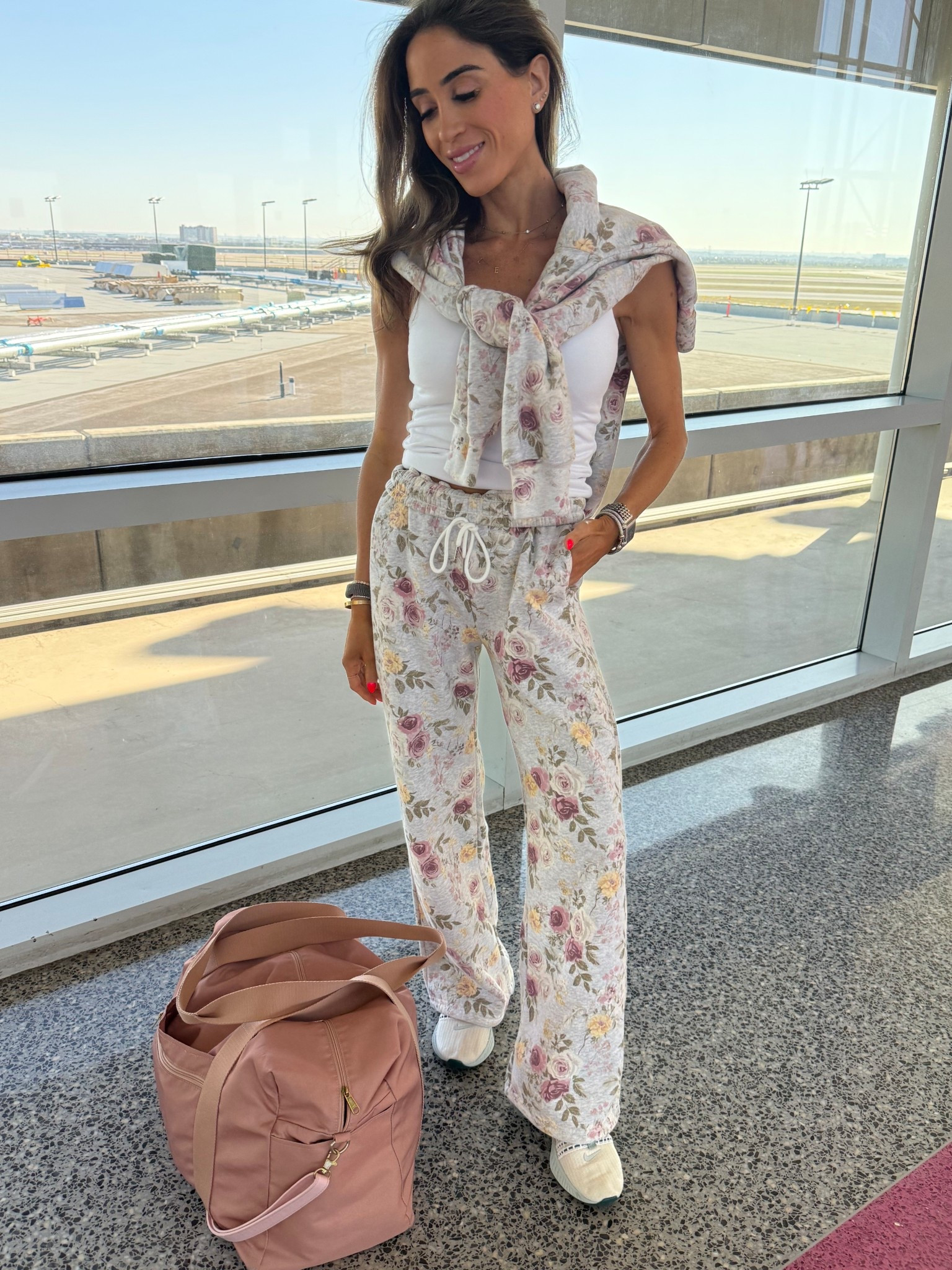 Floral matching soft set size xxs. Pants on sale! And come in different colors. Super soft 
Travel outfit, airport outfit 

#LTKTravel #LTKPetite #LTKSaleAlert