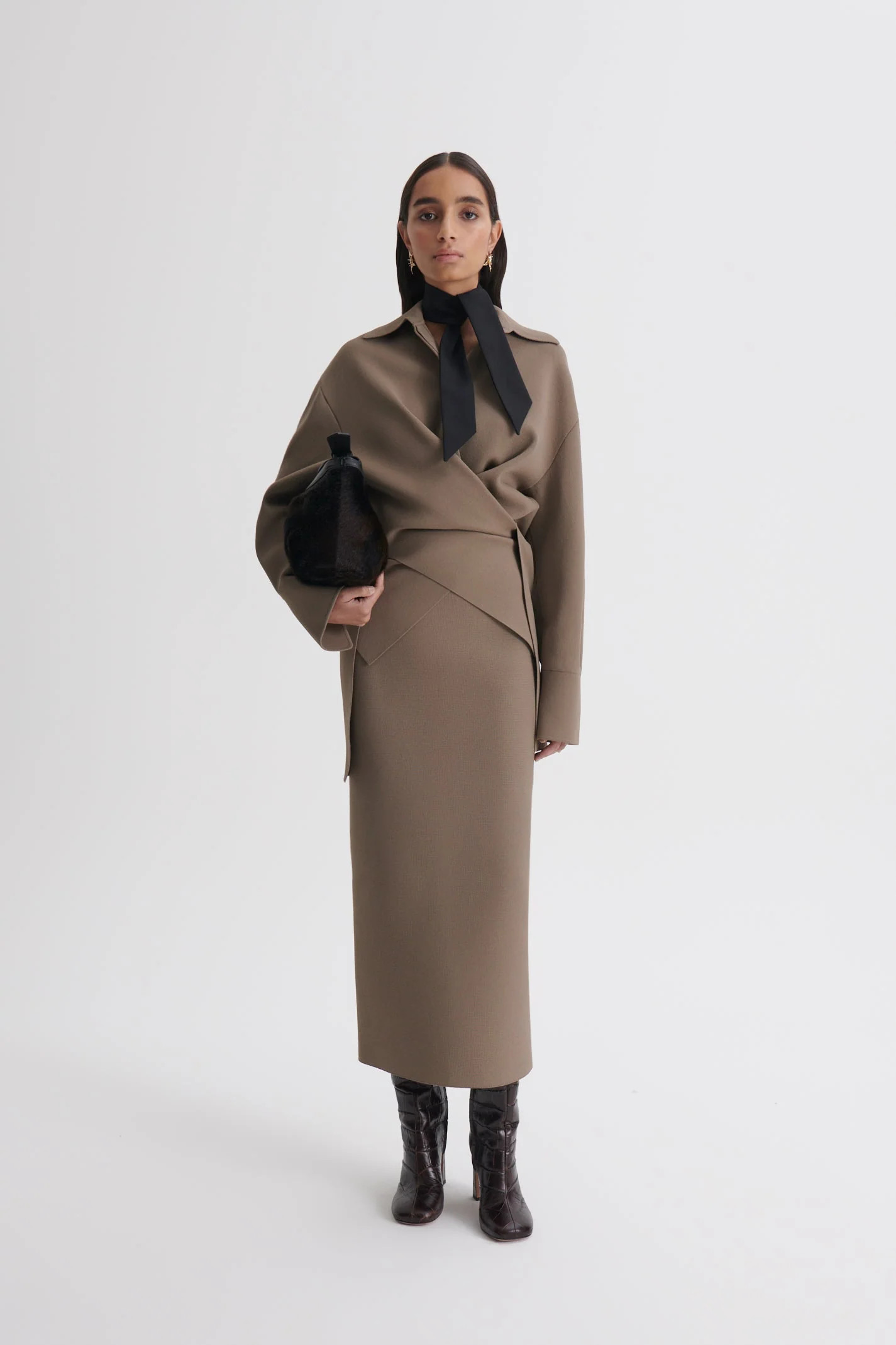 CREPE KNIT TIE SHIRT - ARMY - Scanlan Theodore | Scanlan Theodore US