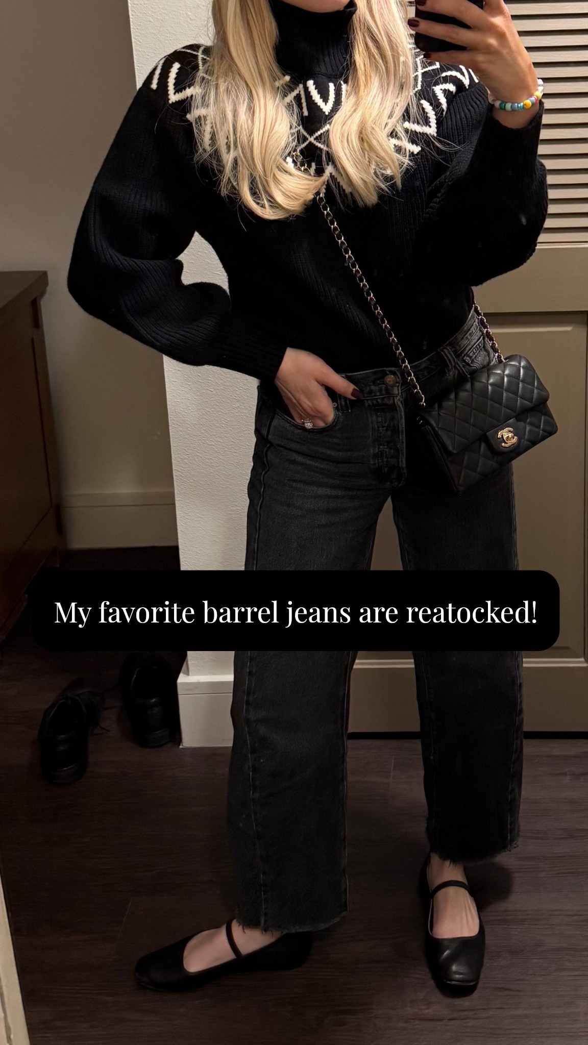 Santa Fe outfit 
Black sweater
Sweater 
Black jacket
Barrel jeans 


#LTKdayinmylife #LTKTravel #LTKootd