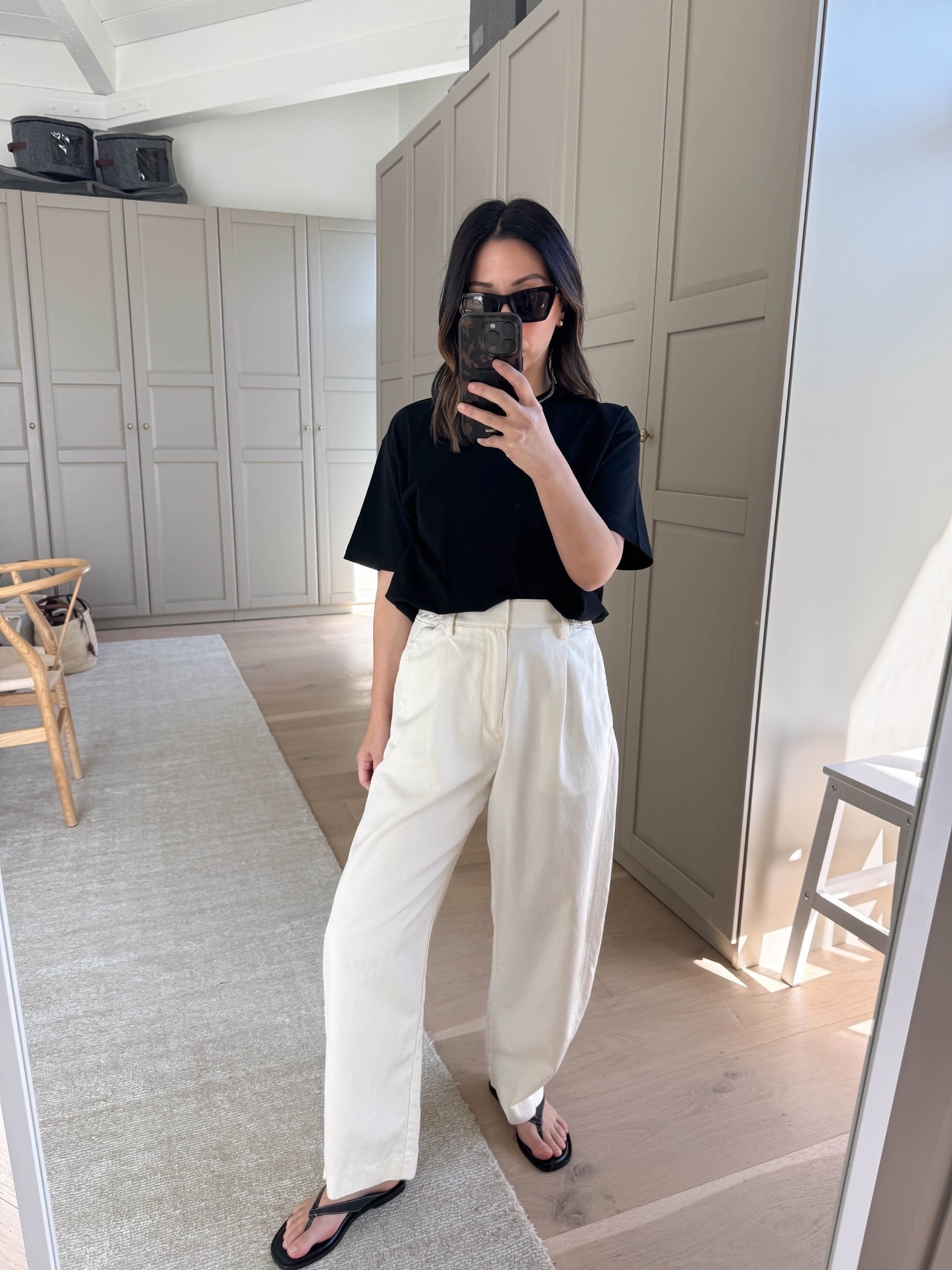 The best trousers 👏🏼 use code LTK20 for 20% off. 

Madewell tee xs
Madewell trousers regular 2 
Everlane sandals 5
YSL sunglasses 

Spring outfits 2026, petite style, summer outfits

#LTKootd #LTKPetite #LTKSaleAlert