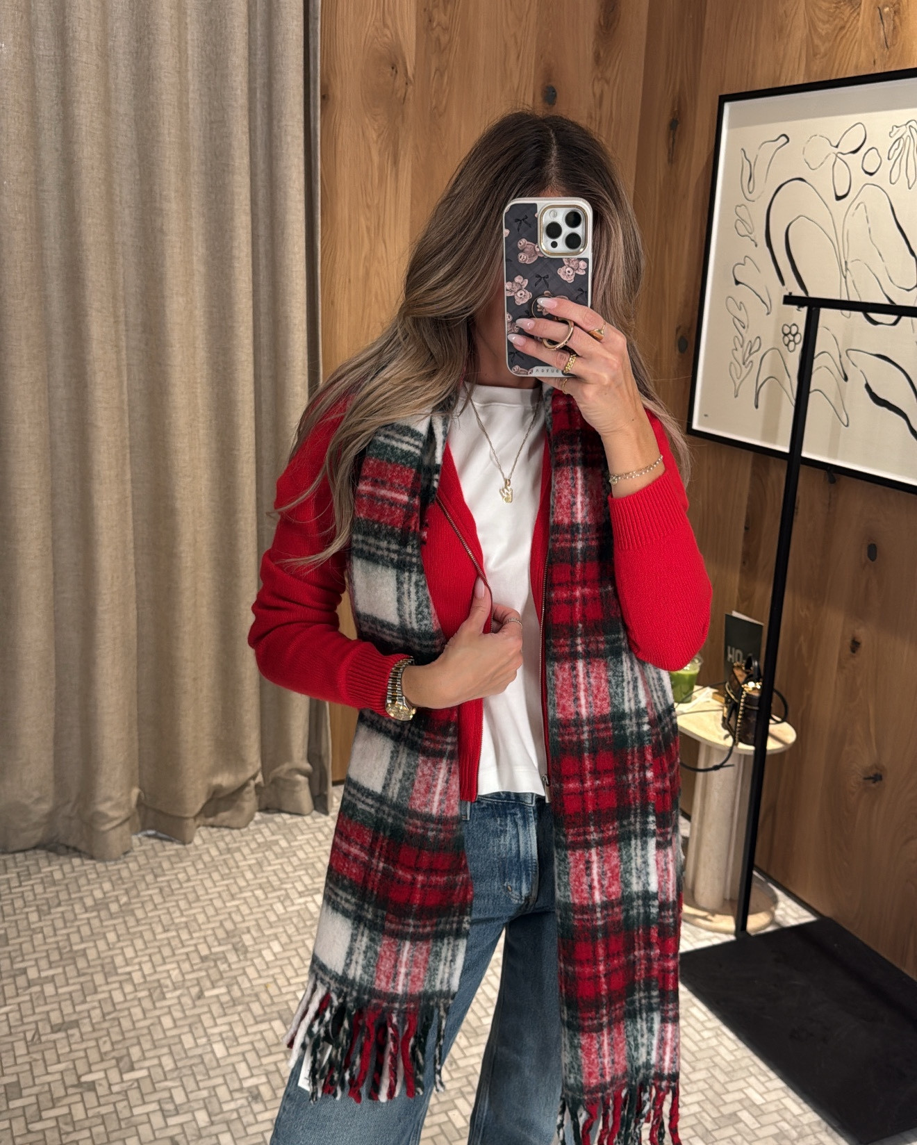 Aritzia clientele in store shop and try on! 

#LTKSaleAlert #LTKHoliday #LTKCyberWeek