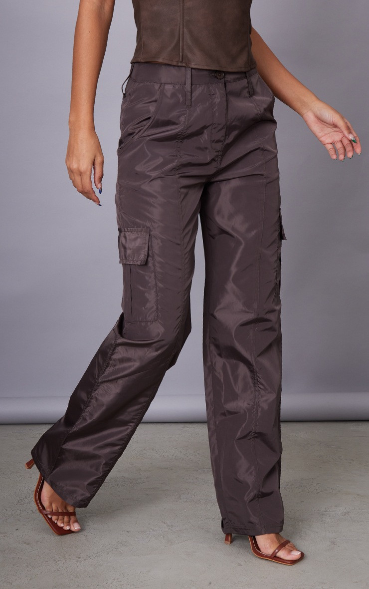 Chocolate Brown Lightweight Pocket Cargo Pants | PrettyLittleThing US