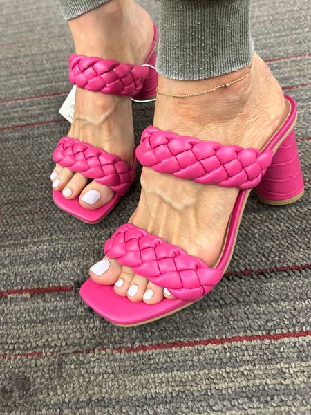Similar gold anklet, pink target sandals size 7 

#LTKshoecrush #LTKunder50 #LTKunder100