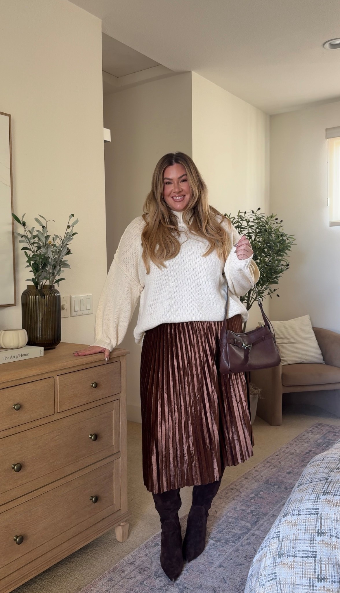 Thanksgiving & fall outfit inspo 🤎 wearing this skirt in an xl!

#LTKHoliday #LTKSeasonal #LTKMidsize