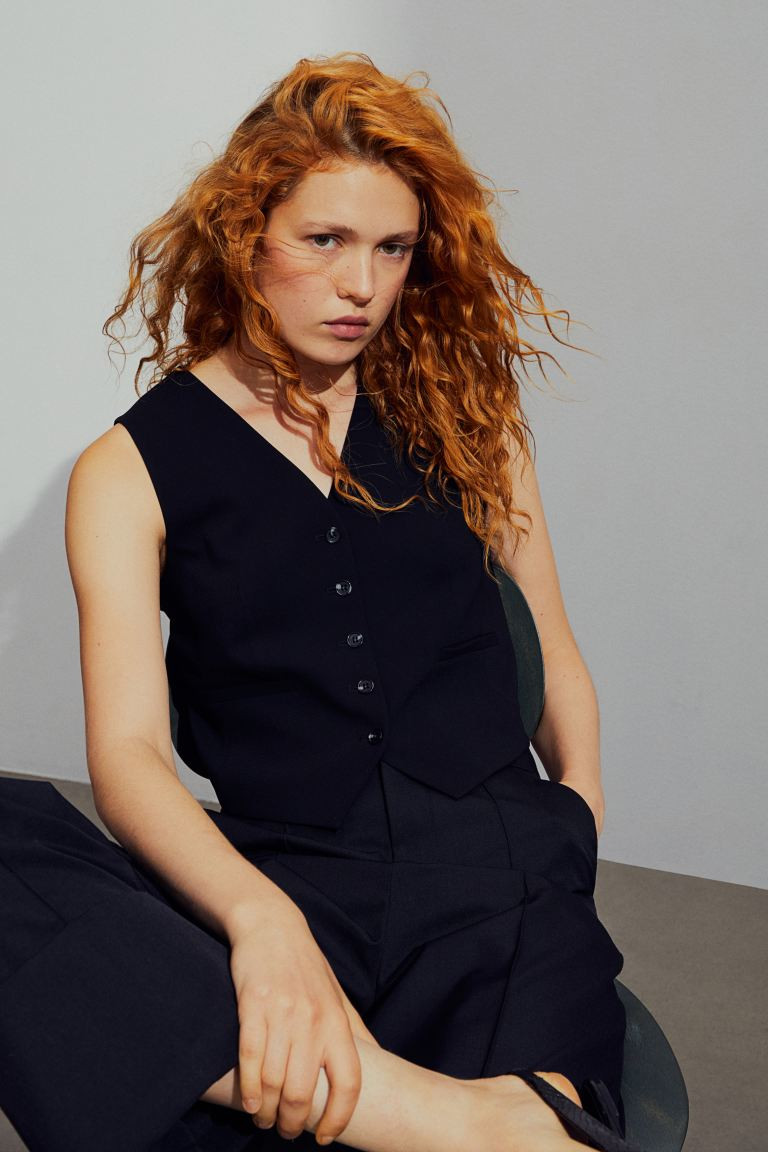 Crêpe suit waistcoat - Black - Ladies | H&M GB | H&M (UK, MY, IN, SG, PH, TW, HK)