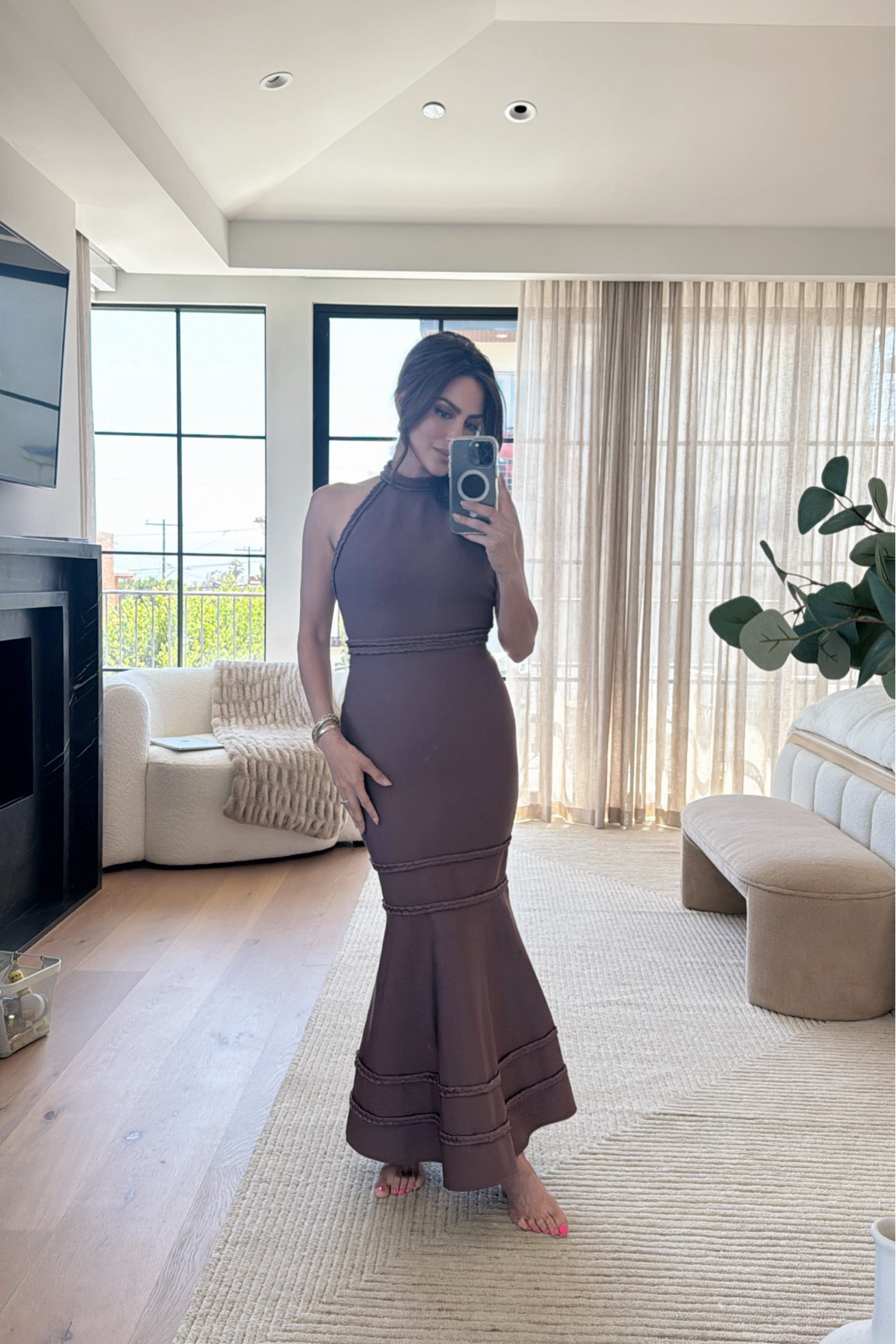 Elliatt dress wearing size S - super snug so linking the Spanx I wear with it too 



#LTKStyleTip #LTKOver40 #LTKParties