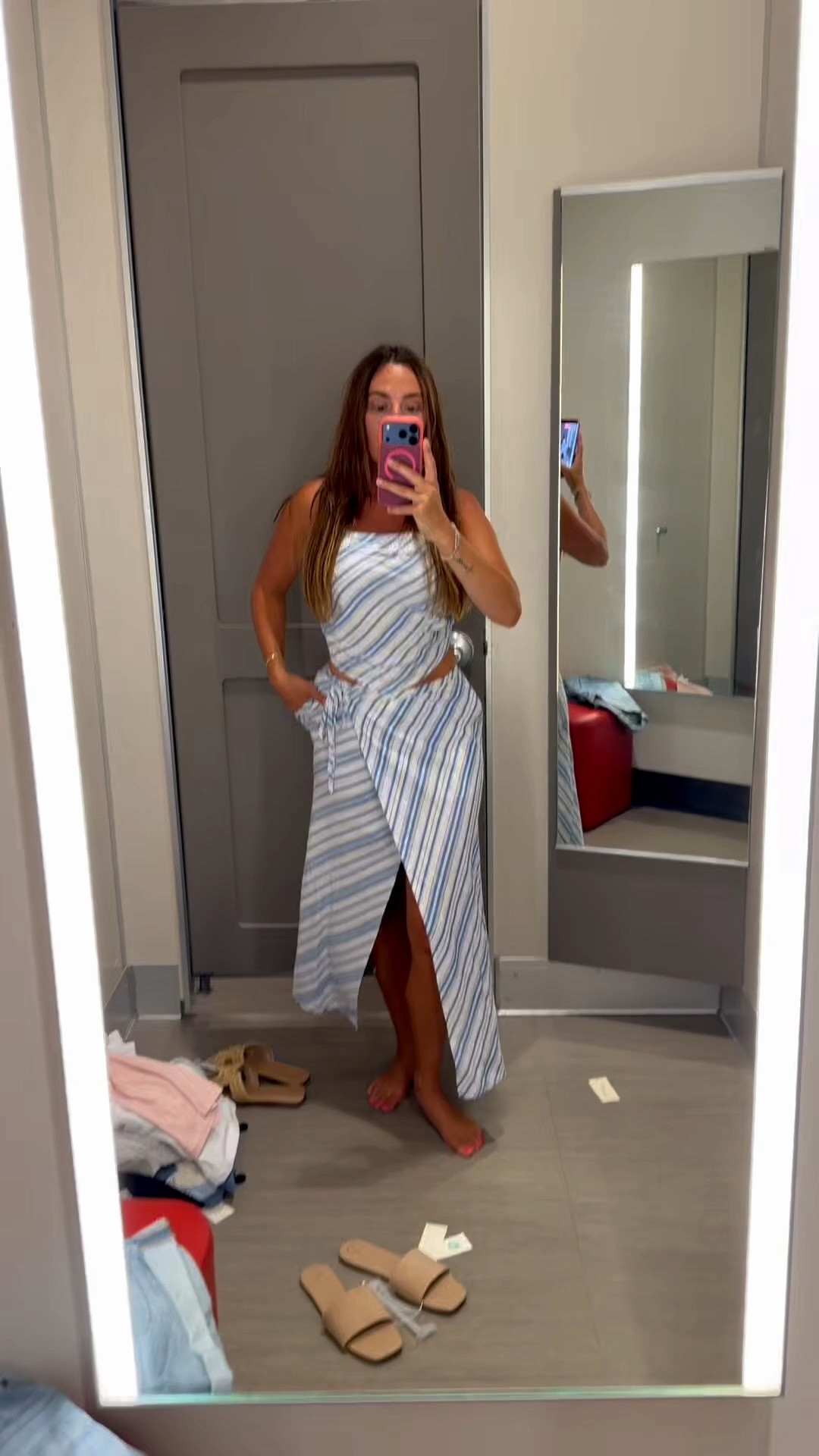 @Target try on part ✌🏼. Cute little fits to toss on and go. Look put together in a matter of minutes. #ootd #momfit #target