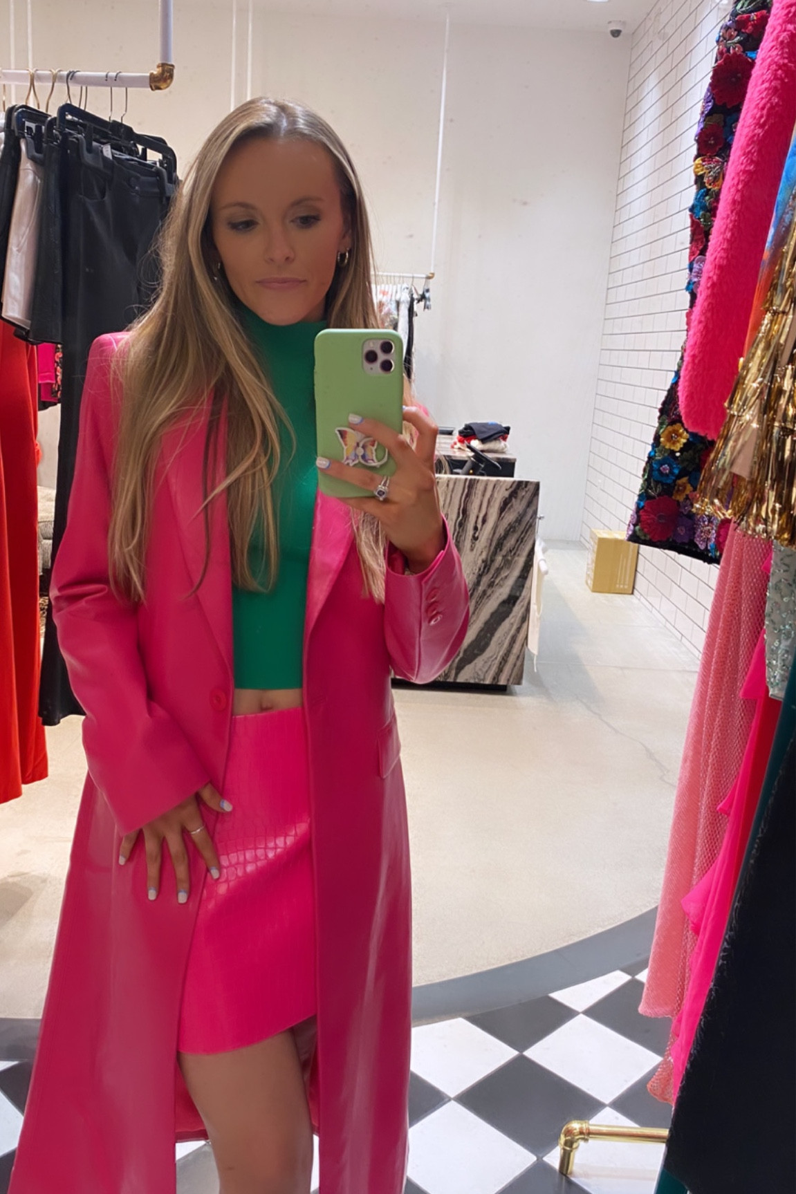 alice + olivia new arrivals have me channeling my inner Elle Woods 💁🏼‍♀️