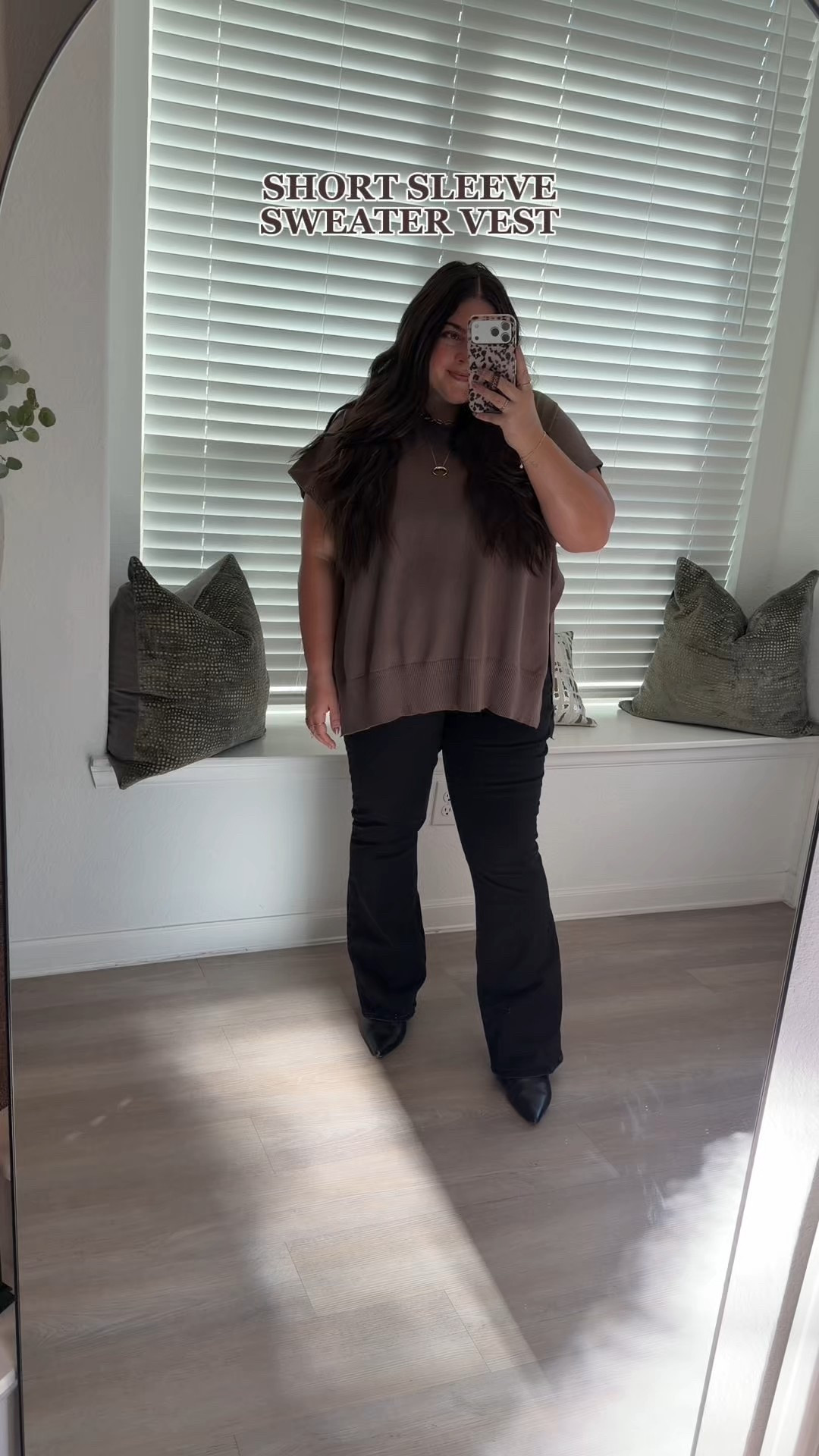 Short sleeve sweater. Short sleeve sweater vest. Boot cut jeans. Abercrombie jeans. Abercrombie boot cut jeans. Fall outfit. Fall style. South fall outfit. Neutral outfit.

#LTKFindsUnder100 #LTKStyleTip #LTKSeasonal