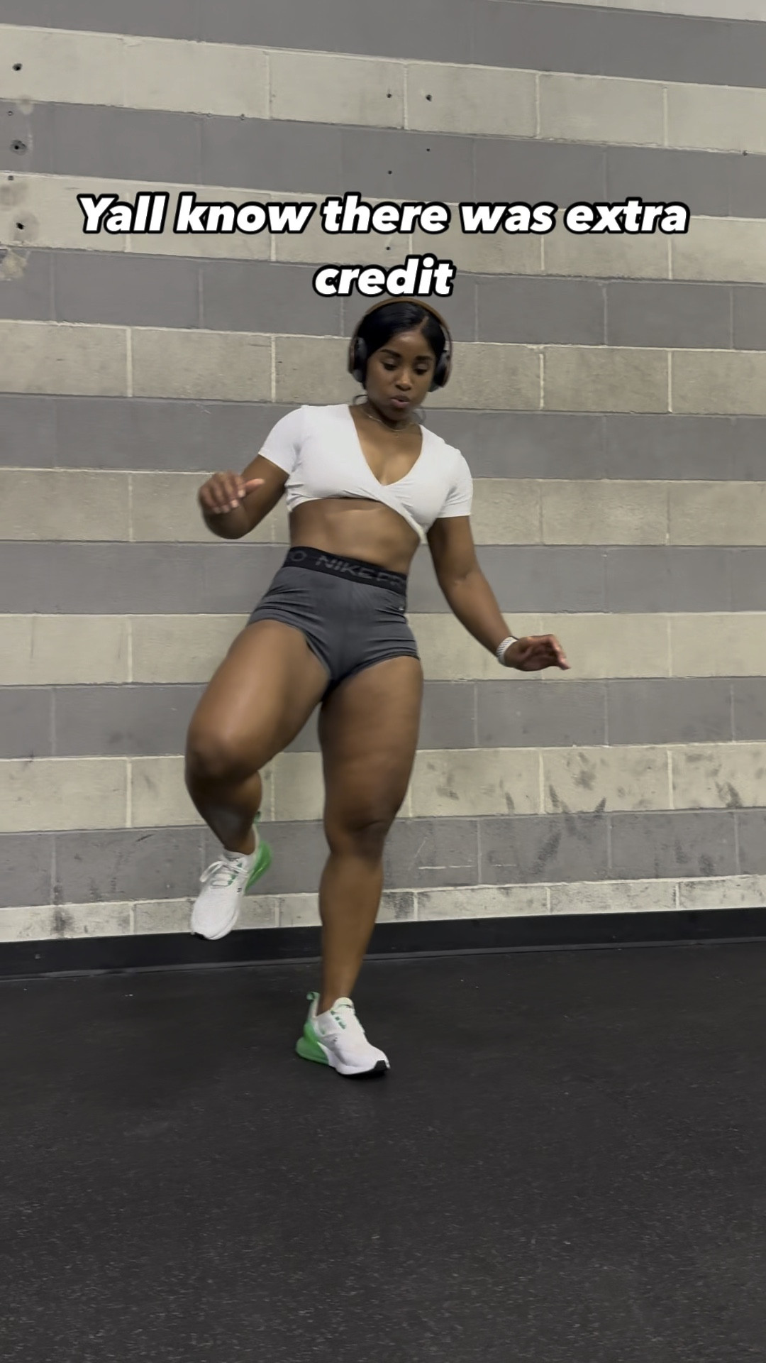 Gym time!

#LTKActive #LTKShoeCrush #LTKFitness