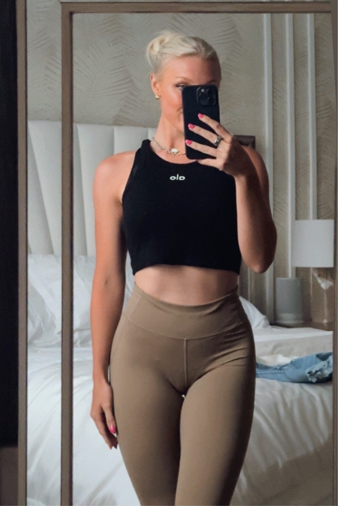 Buttery leggings paired with my fav ALO top 🖤

#LTKFitness #LTKStyleTip