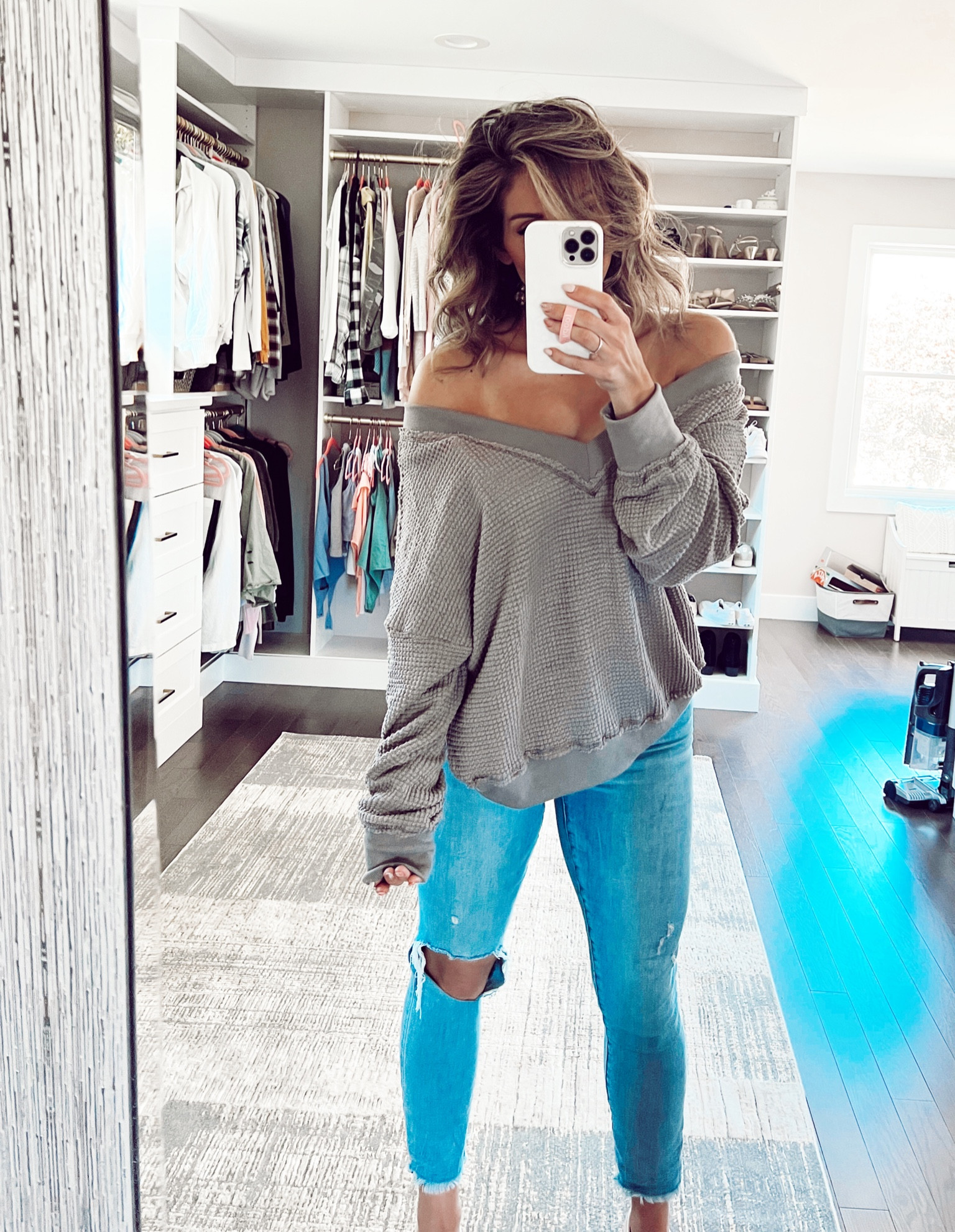 Perfect transition sweater 🍁

⭐️ The LTK fall sale is TODAY!! When you shop in the like to know it all you get exclusive discounts!! Some of  favorite shops are participating, Abercrombie, Aerie, American Eagle, pink lily, and more!!

Click on the product image below ⬇️ & copy the promo code to use at checkout for the specific retailer! 

The sale runs from Sunday sept 18 - Tuesday sept 20!

Seriously do not miss out on these deals!!

LTK FALL DAY | LTK FALL SALE 
A&F abercrombrie and fitch sale | AE American eagle sale | Aerie sale | Pink Lily sale |Abercromie Jeans | Fall outfits | ootd | mom outfits | comfy style finds | sneakers | fall boots | fall fashion | shacket | flannel season

#LTKSeasonal #LTKSale #LTKsalealert