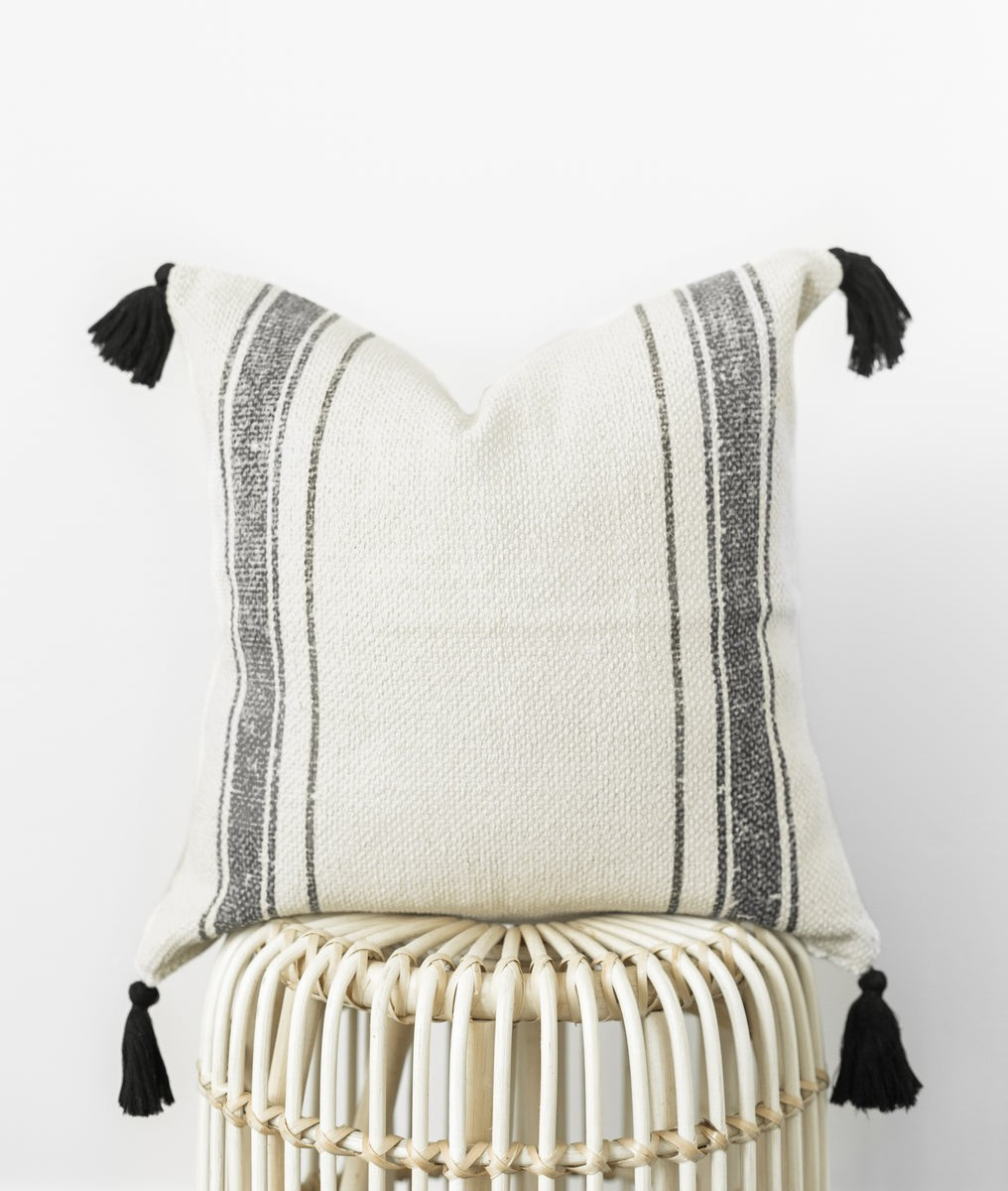 Luca - 18" Single Pillow Cover | Woven Nook