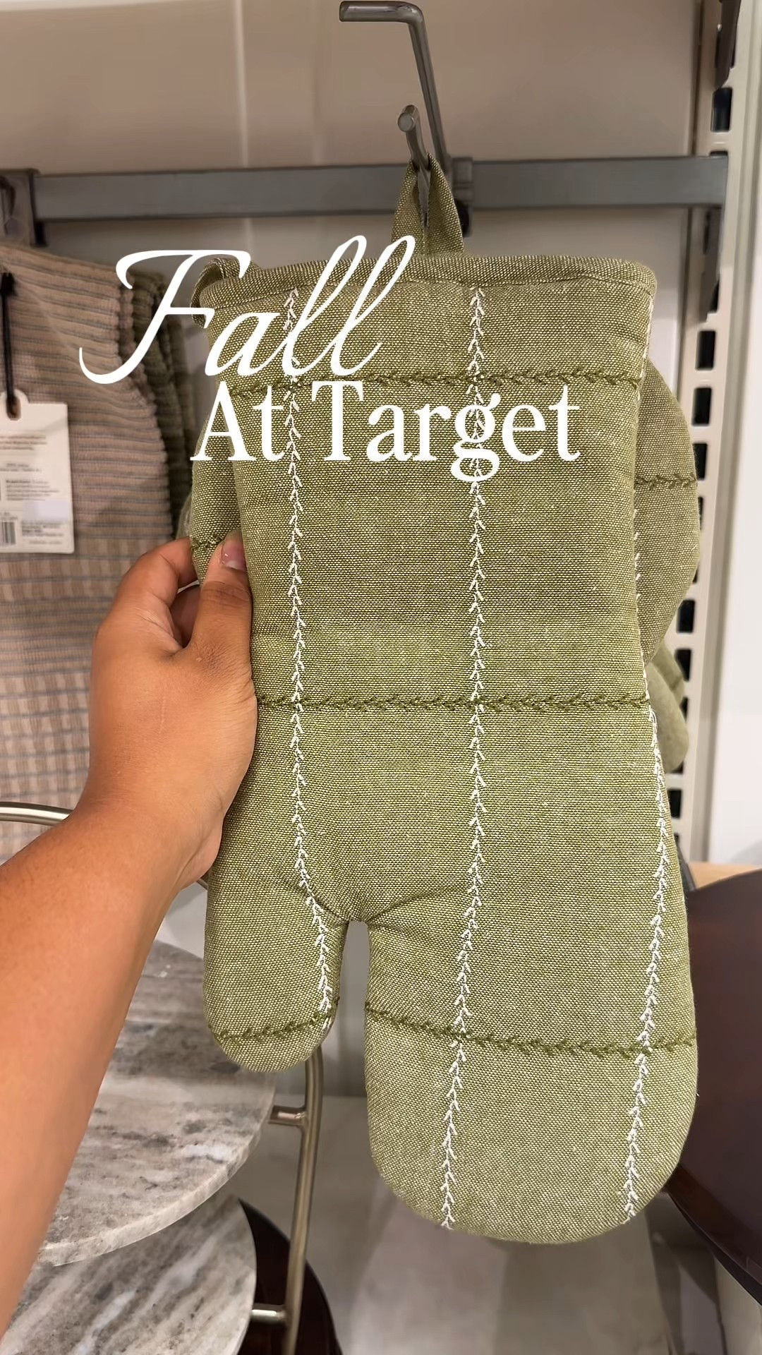 I’m holding myself back from buying this entire collection!! These are my FAVORITE colors (all year round haha!) Target fall is too cute this year

fall decor
fall kitchen
fall at target
fall oven mitt
fall cookware 

#LTKHome #LTKautumn #LTKSeasonal