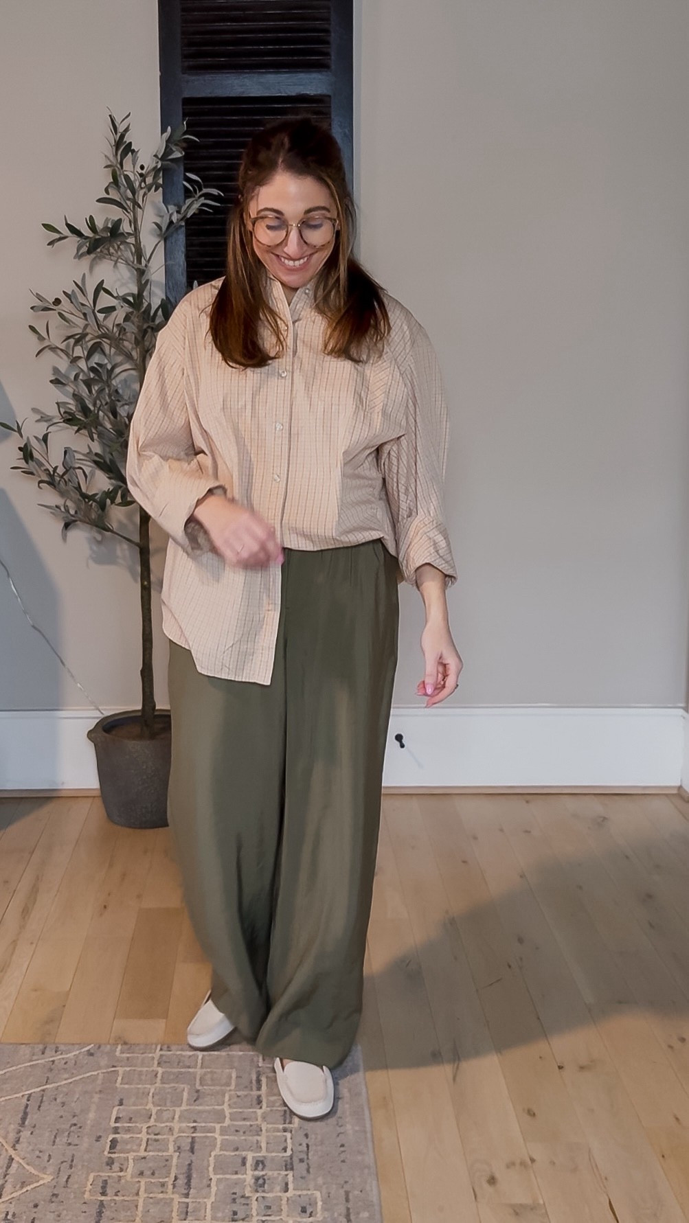 If i were teaching this year, I’d 100% wear this comfy casual outfit that still somehow seems office/work friendly? And even if you’re not a teacher, this is a great cool weather spring day outfit too! 
Top M / Pants M / Shoes (Marshall’s find I’ll link similar styles) tts 

#LTKWorkwear #LTKMidsize #LTKootd