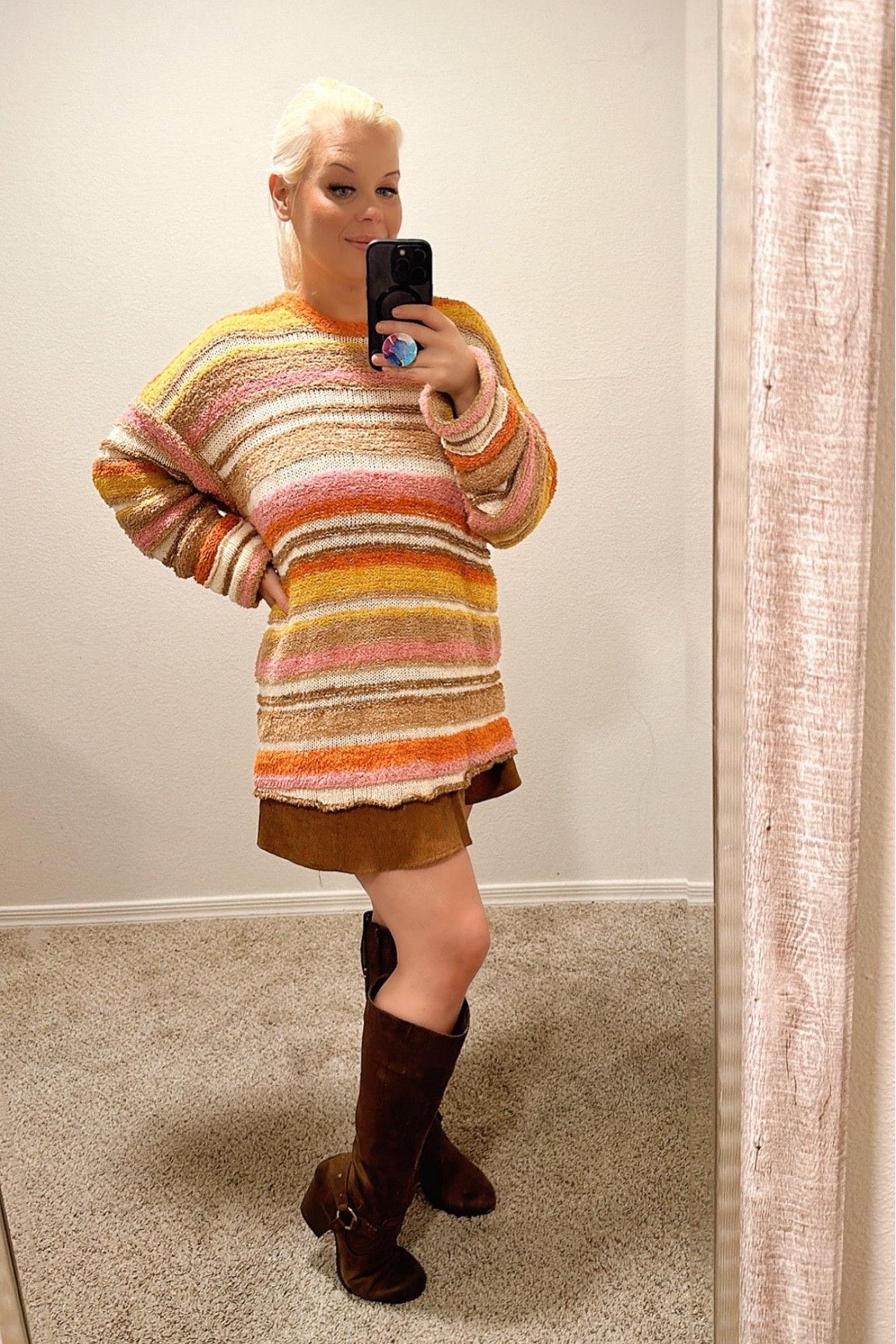 Chunky sweater + mini + boots combo