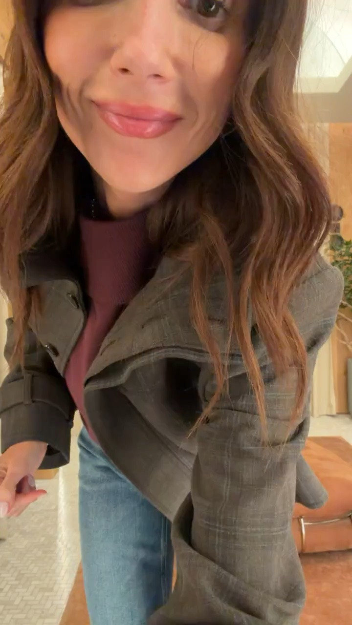 Aritzia fall outfits are all about elevated basics, rich neutrals, and pieces you can mix and match all season. These looks feel polished while still being comfortable enough for everyday wear.

Aritzia outfit, Aritzia fall fashion, fall outfit ideas, elevated basics, neutral fall style, women’s fall fashion, capsule wardrobe, transitional fall outfit, everyday style, classic fall outfit, annabrstyle

#LTKOver40 #LTKootd #LTKSeasonal