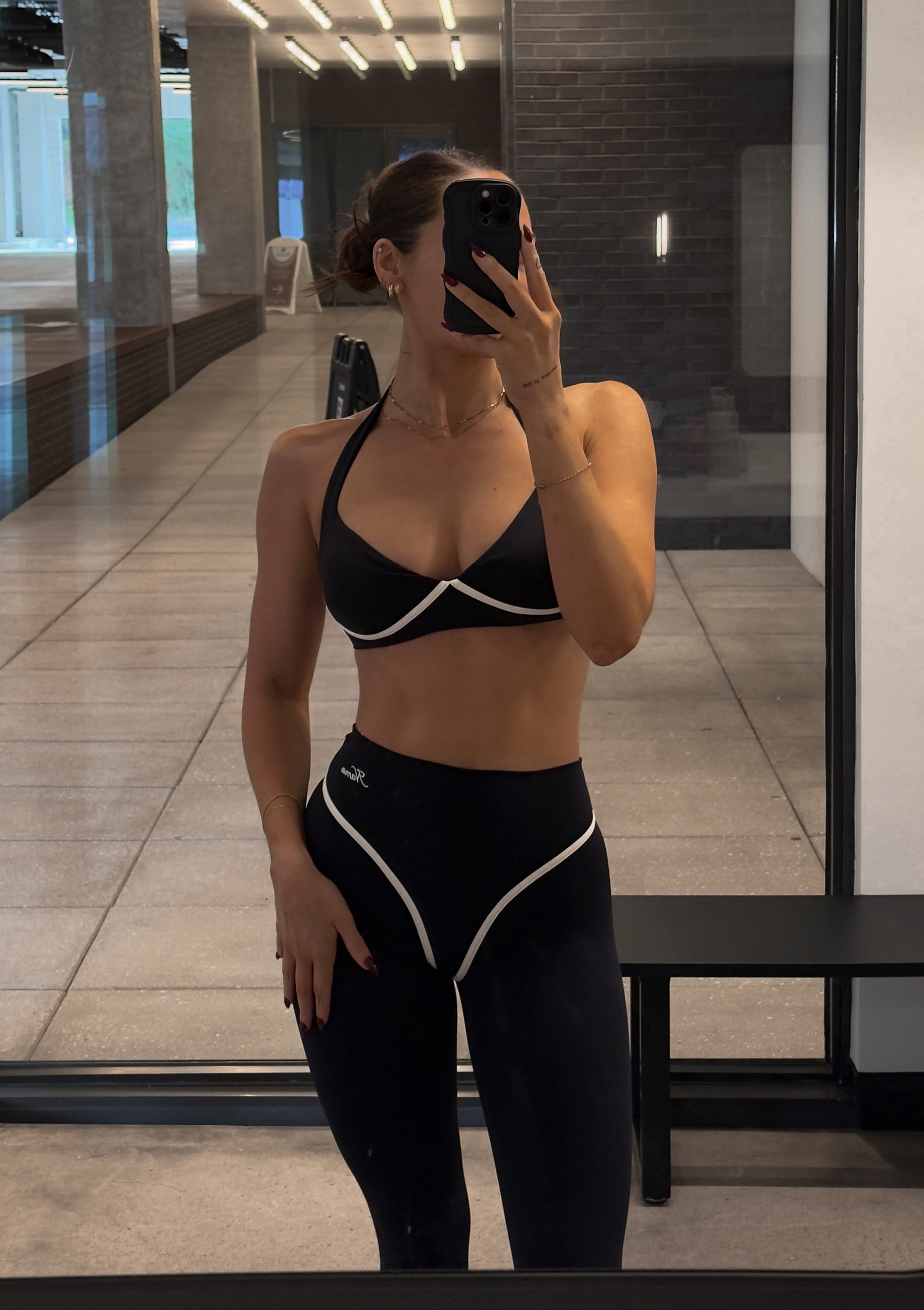 find the link for Contrast set on my ShopMy
 

 #LTKFindsUnder100 #LTKWorkwear