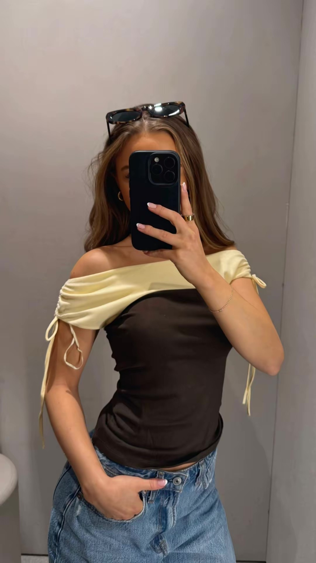 new in zara summer outfits!!🍋

summer top outfit inspo crop top trending Pinterest holiday casual yellow and brown off the shoulder

#LTKsummer #LTKuk #LTKeurope