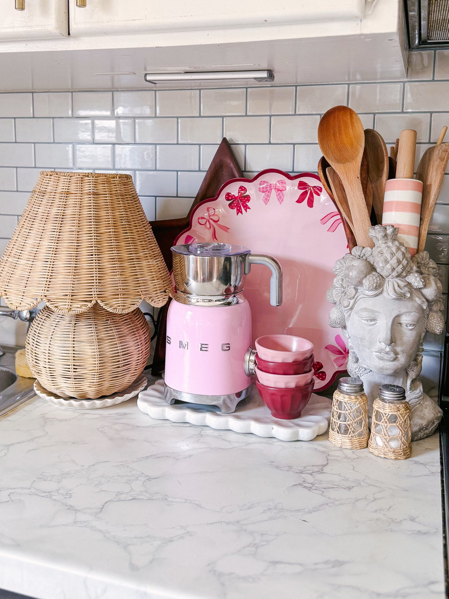 All the pink and kitchen bow decor

#LTKHome