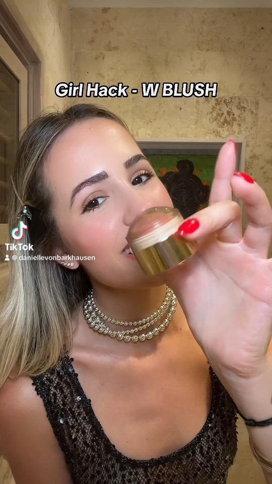 Girl Hack - the W blush technique✨💘 

#LTKVideo #LTKbeauty