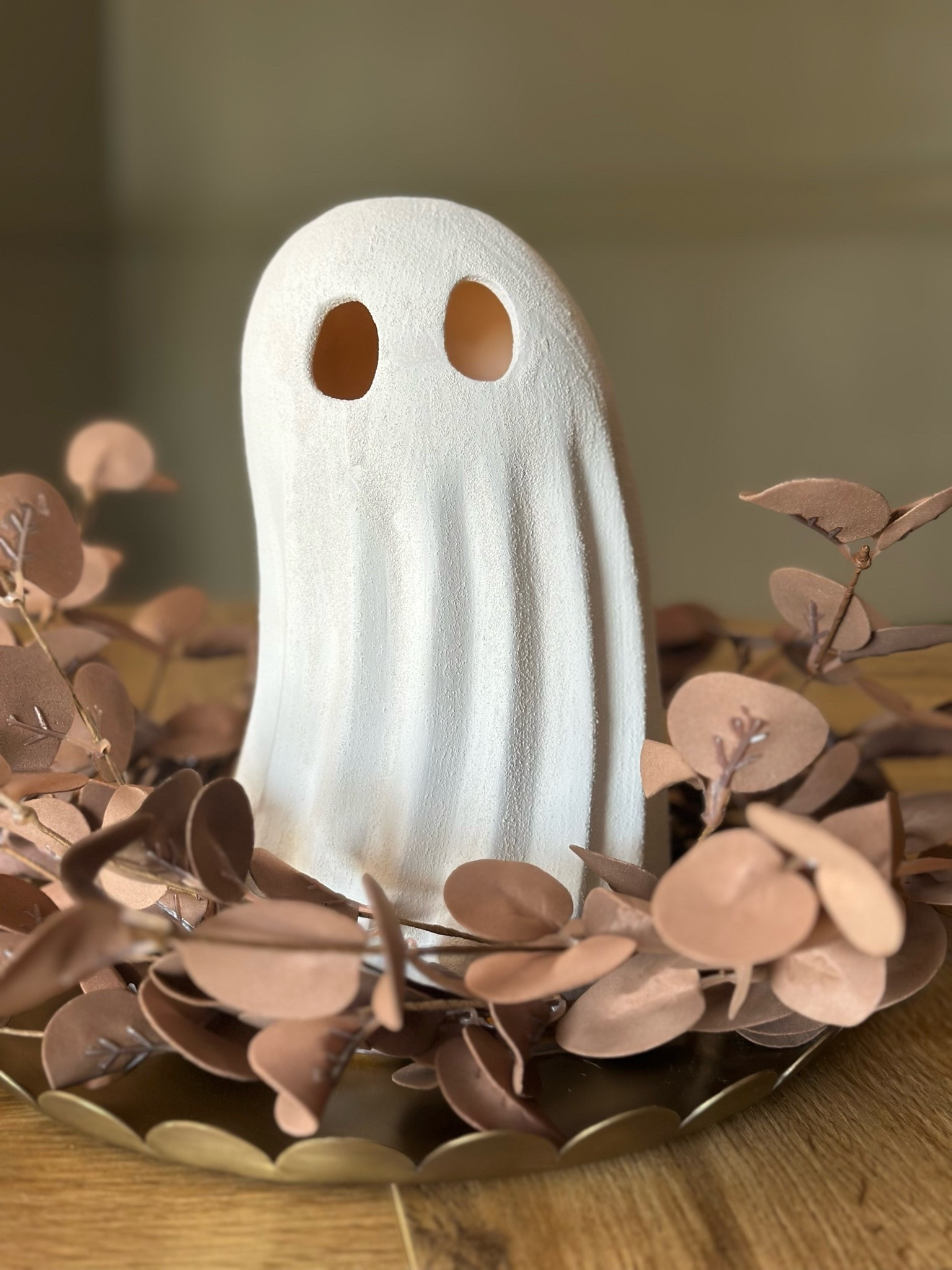 👻 The cutest little ghost to haunt your home this fall! 🤍✨ This ceramic ghost adds the perfect touch of spooky charm without going overboard and he’s definitely one you’ll want to pull out year after year.

🛒 Shop this ghost + all my fall favorites 👻🍂

#LTKSeasonal #LTKHome #LTKSaleAlert