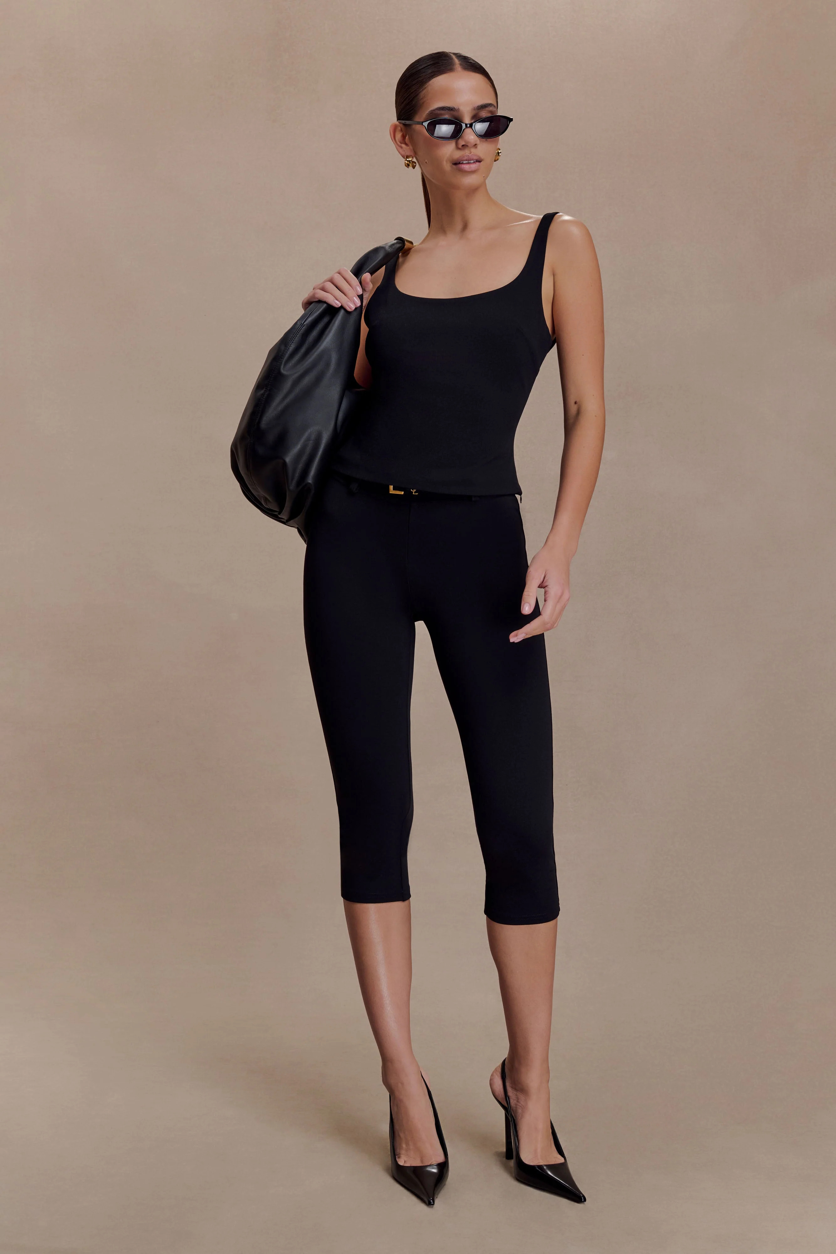 Stretch Crepe Capri Pants - Black | MESHKI US