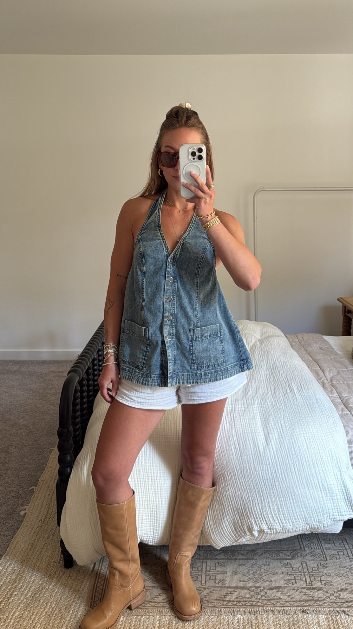 8/3/25 Summer Ice Cream Run Outfit • Casual, Cool & Effortless


Ice cream run fit 🍦💛 casual but cute. Linked my go-to Vehla sunnies, a similar denim vest to the Free People one I’m wearing, lightweight white shorts from Aritzia, and my Steve Madden boots that have been on repeat.


#LTKShoeCrush #LTKStyleTip